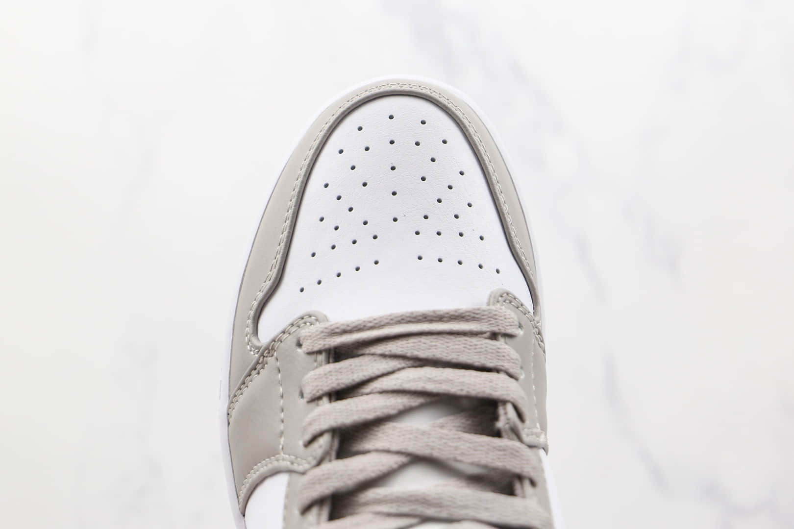 乔丹Air Jordan 1 Mid纯原版本中帮AJ1白灰麻布奶油篮球鞋原盒原标 货号:554724-082