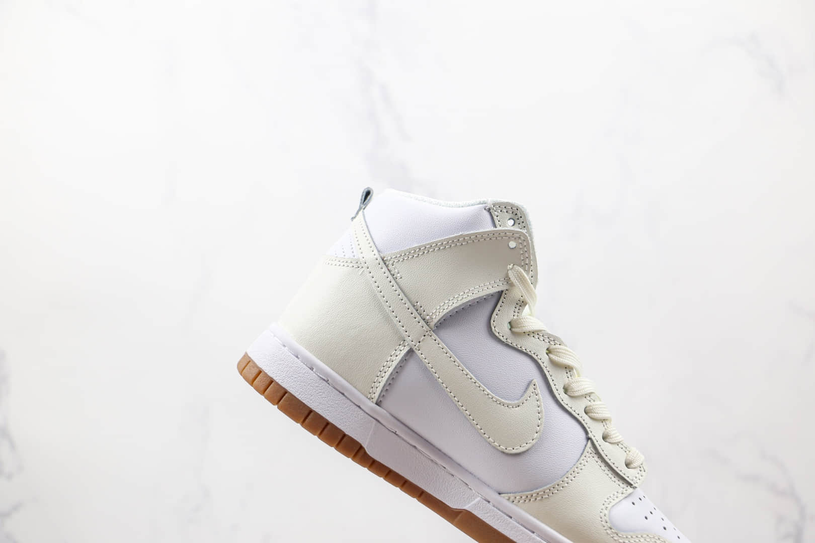 耐克Nike SB Dunk HiGH纯原版本高帮SB DUNK米白生胶底板鞋原楦头纸板打造 货号:DD1869-109