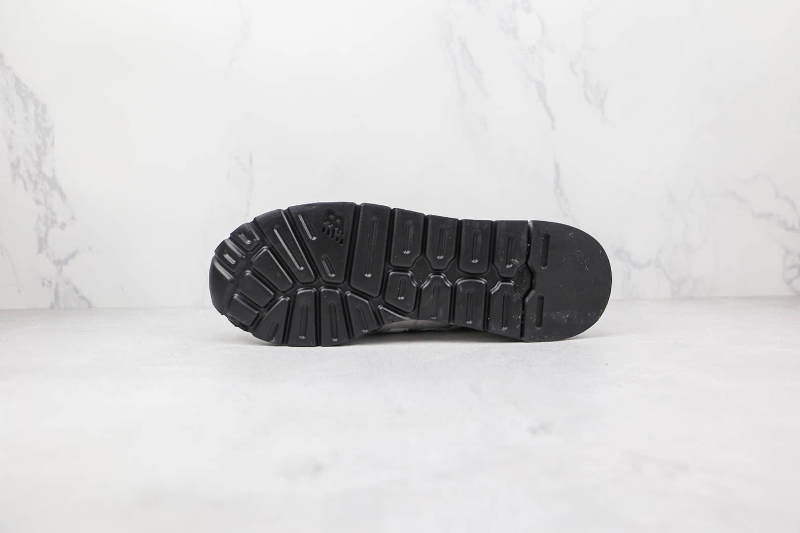 新百伦New Balance 990纯原版本美产复古跑鞋NB990灰色区别市面通货 货号：M990GRY