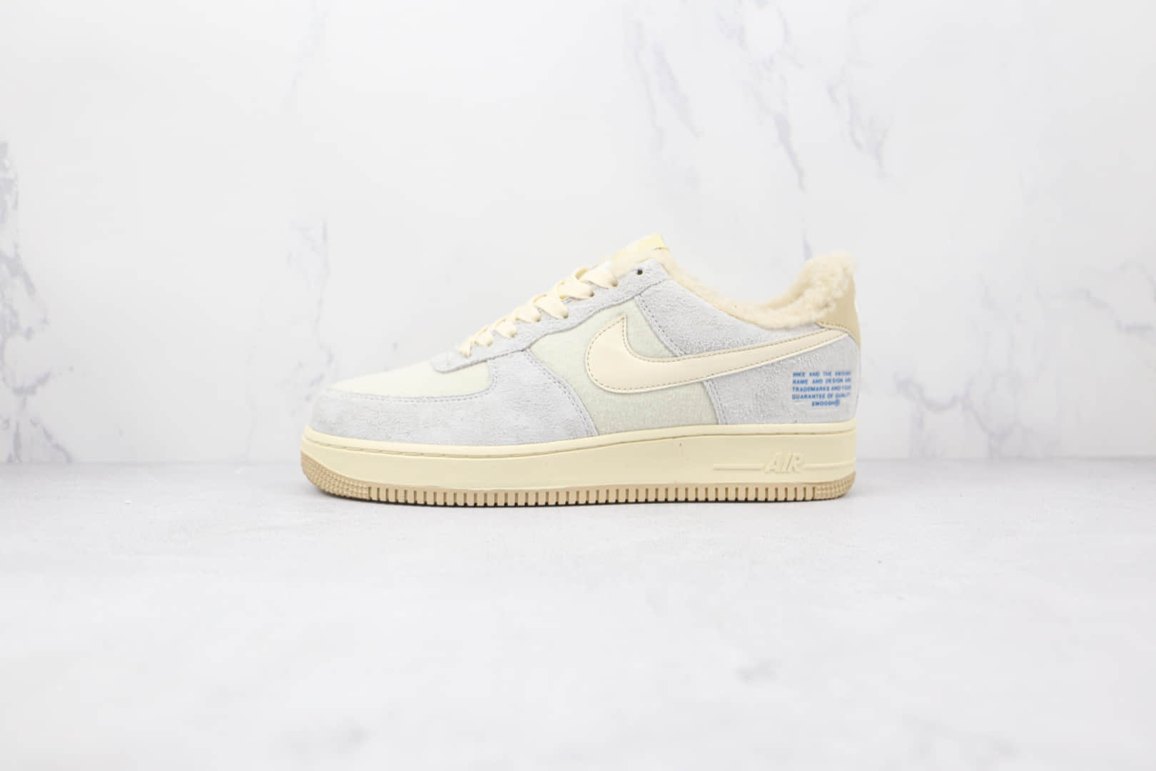 耐克Nike Air Force 1 Low纯原版本低帮空军一号浅卡其色毛绒内里板鞋内置气垫 货号：DO7195-025