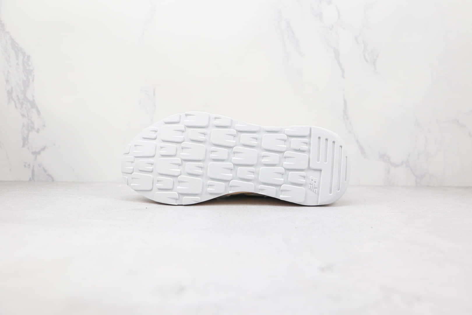 新百伦New Balance 5740纯原版本复古NB5740海盐白慢跑鞋原楦头纸板打造 货号:M5470DMP