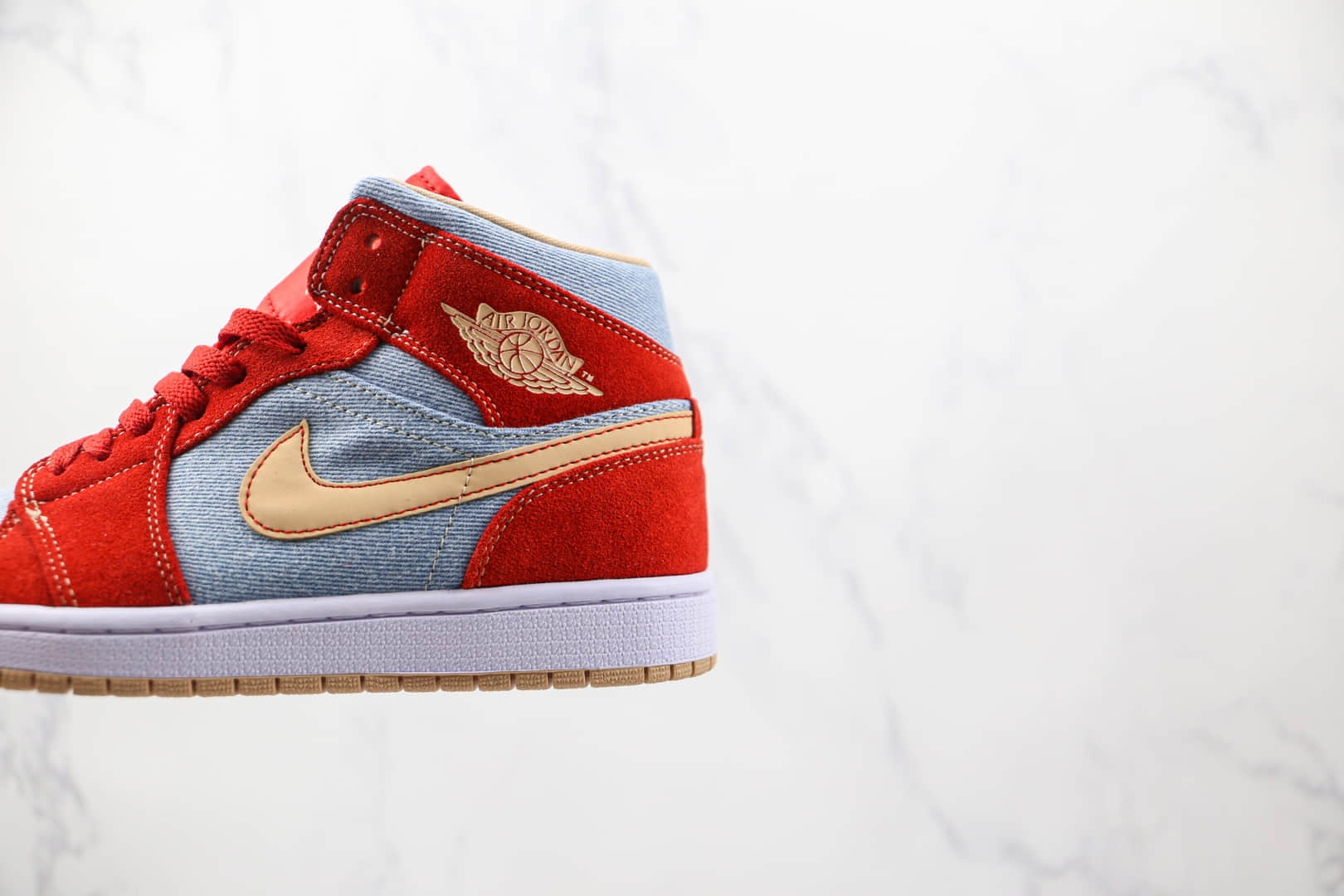 乔丹Air Jordan 1 Mid Denim纯原版本中帮AJ1灰红色牛仔板鞋原档案数据开发 货号：DM4352-600