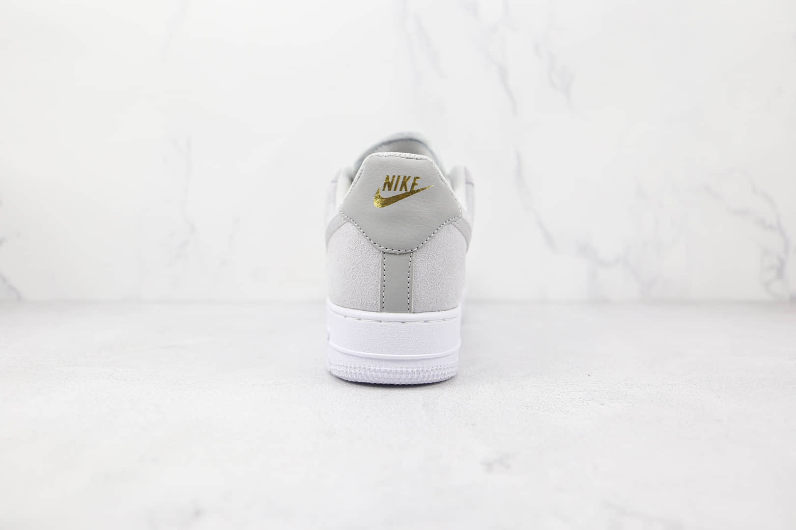 耐克Nike Air Force 1纯原版本低帮空军一号灰银色麂皮板鞋内置气垫 货号：DC4458-001