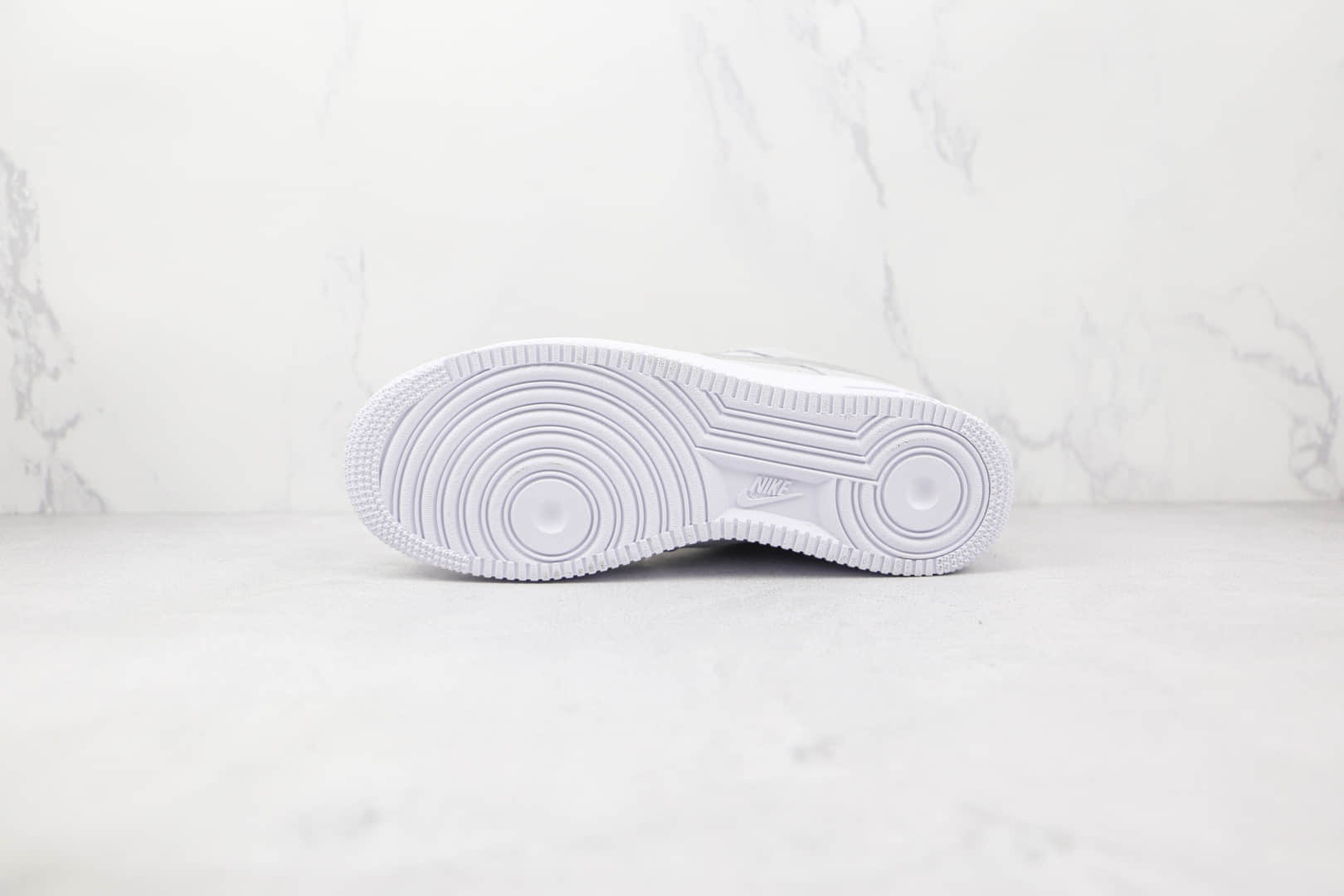 耐克Nike Air Force 1纯原版本低帮空军一号灰银色麂皮板鞋内置气垫 货号：DC4458-001