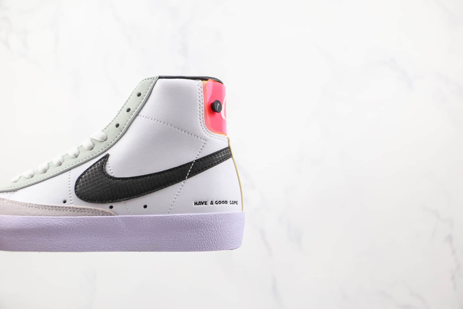 耐克NIKE Blazer MID‘77 VNTG纯原版本中帮开拓者电玩白黑粉色板鞋原盒原标 货号：DO2331-101