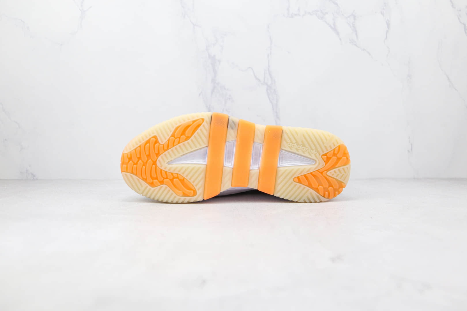 阿迪达斯Adidas Originals NiteBall纯原版本街球系列白粉紫色渐变篮球鞋原楦头纸板打造 货号：S24138