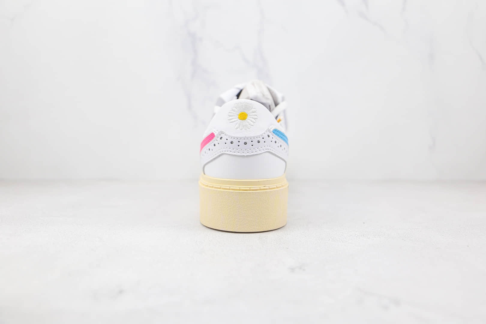 耐克Nike Kwondo 1 x PEACEMINUSONE公司级版本权志龙联名款3.0鸳鸯白粉白蓝小雏菊皮鞋原盒原标 货号：DH2482-101