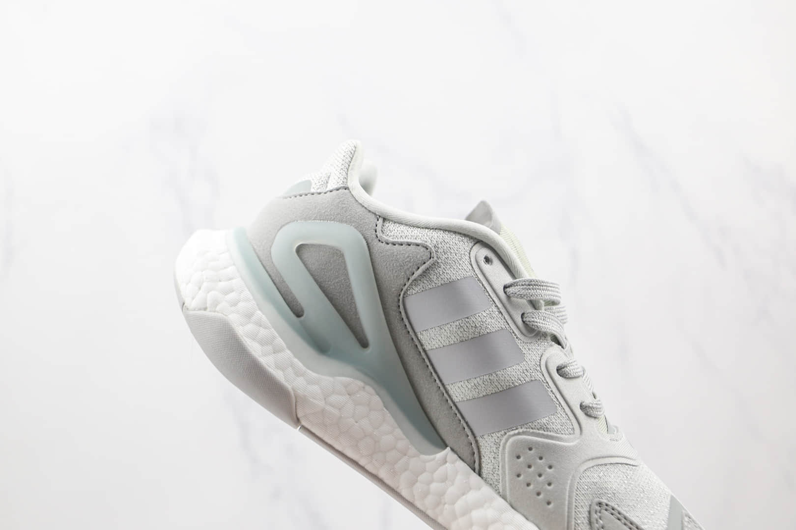 阿迪达斯Adidas Day Jogger 2020 Boost纯原版本夜行者二代冰蓝银丝点爆米花跑鞋原盒原标 货号：FW5901