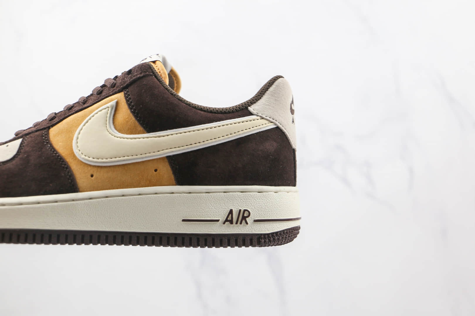 耐克Nike Air Force 1纯原版本低帮空军一号巧克力黄褐拼接猪八革麂皮板鞋内置气垫 货号:NT9988-008