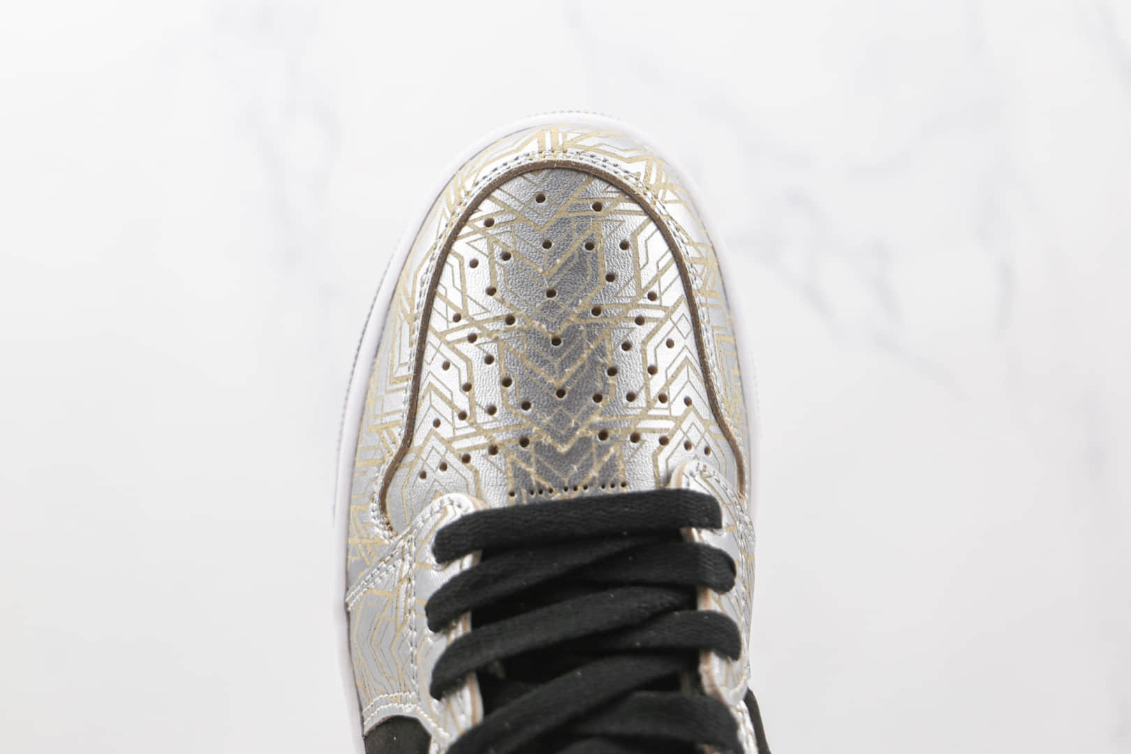 乔丹Air Jordan 1 Zoom CMFT Gold Laser纯原版本高帮AJ1黑金镭射板鞋原楦头纸板打造 货号：DQ0659-800