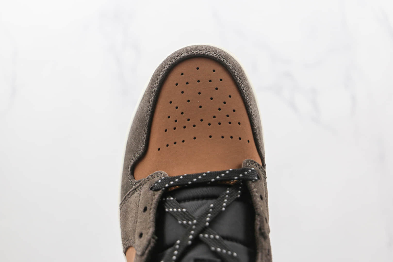 乔丹Air Jordan 1 Mid纯原版本中帮AJ1土褐色古棕色板鞋原盒原标 货号:DC7294-200