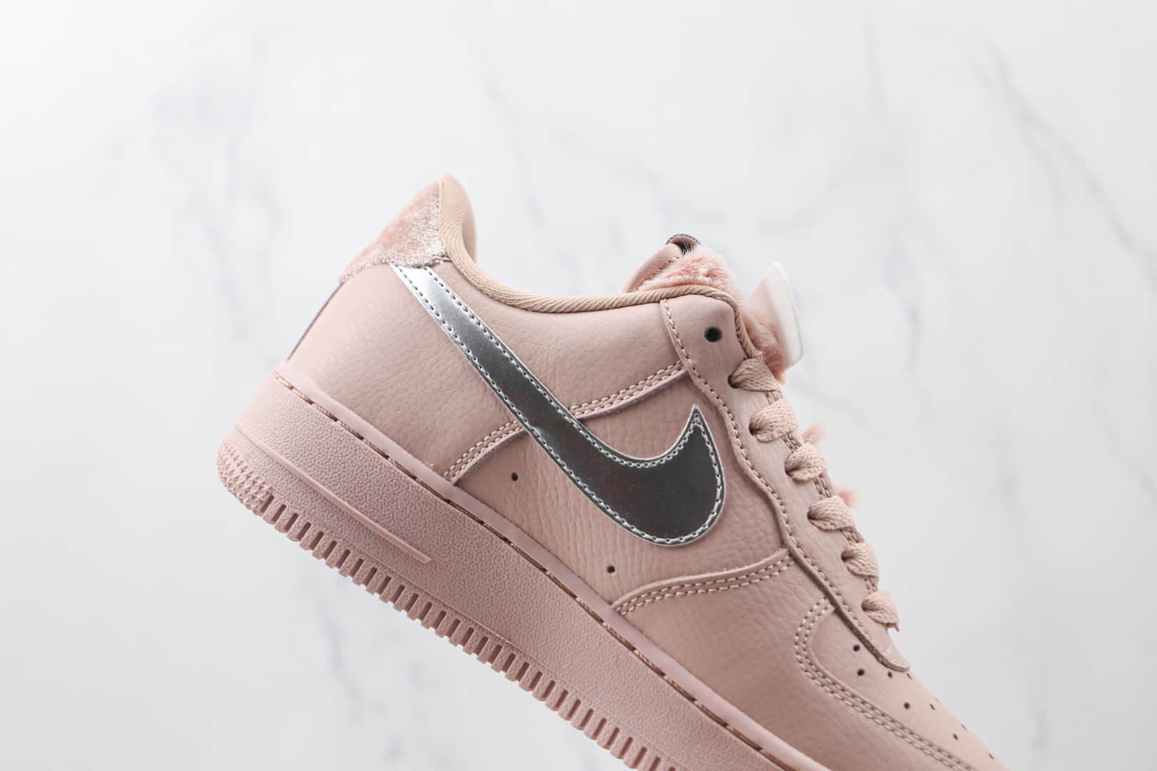 耐克Nike Air Force 1 Low纯原版本空军一号低帮板鞋AF1粉银原楦开发 货号:DO6724-601