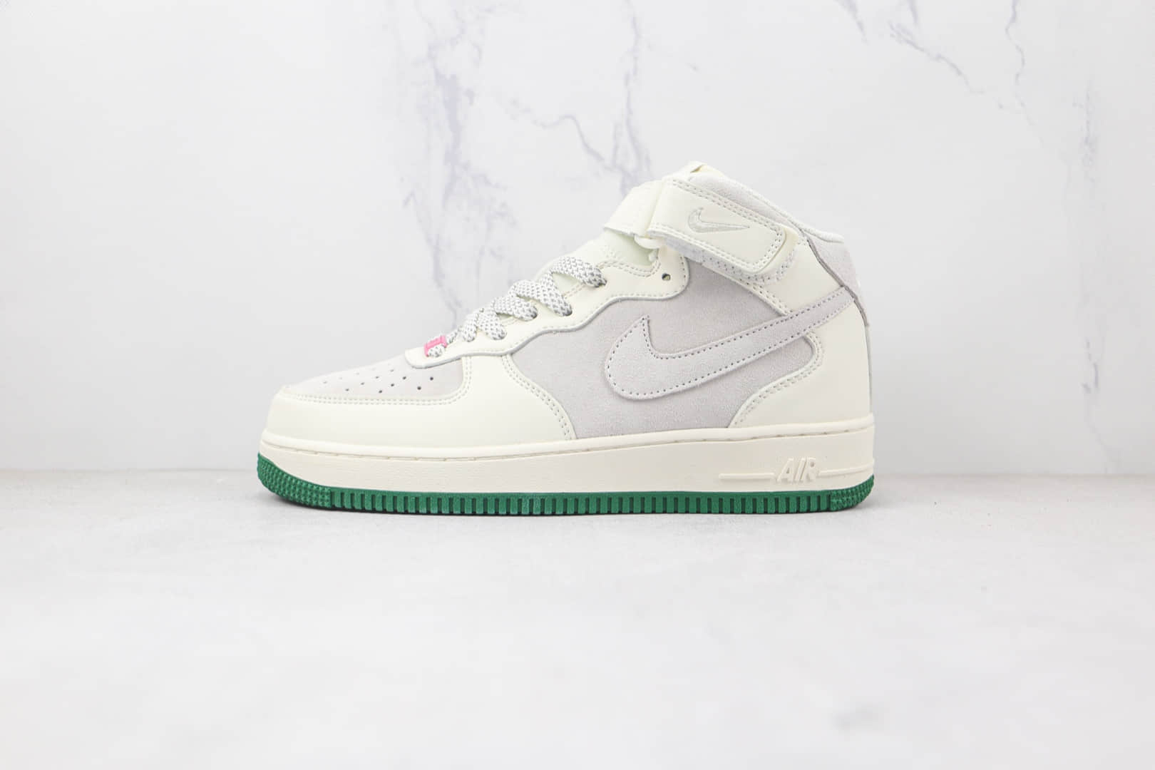 耐克Nike Air Force 1‘07 Mid纯原版本中帮空军一号麂皮米白色3M反光板鞋内置气垫 货号：GY3368-308