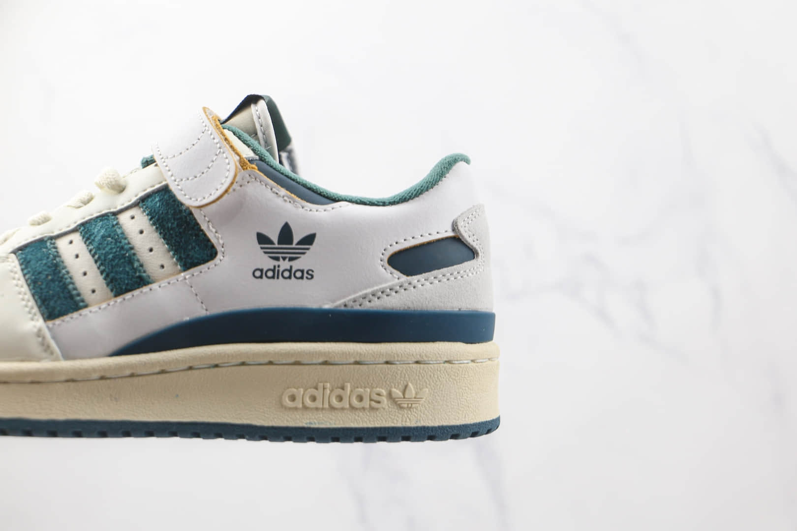 阿迪达斯Adidas originals Forum 84 low纯原版本魔术贴白绿色复古板鞋原楦头纸板打造 货号：GX4536