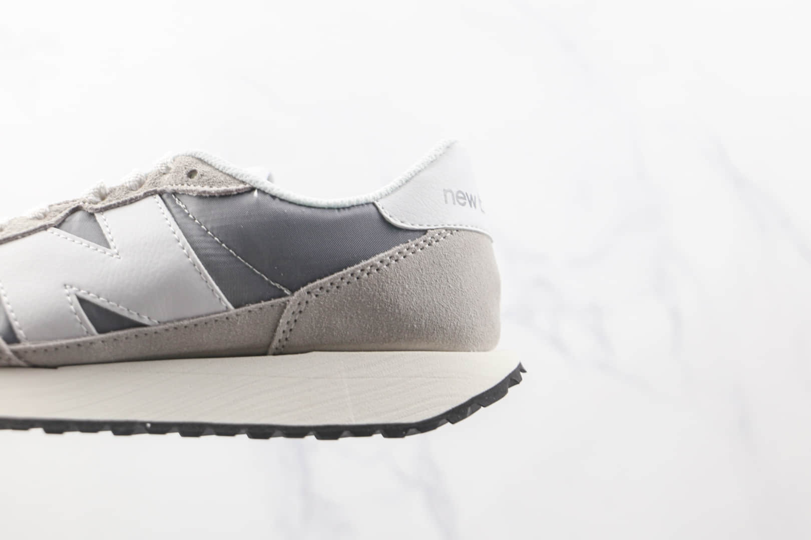 新百伦New Balance 237纯原版本元组灰nb237复古老爹鞋原盒原标 货号：MS237RCS