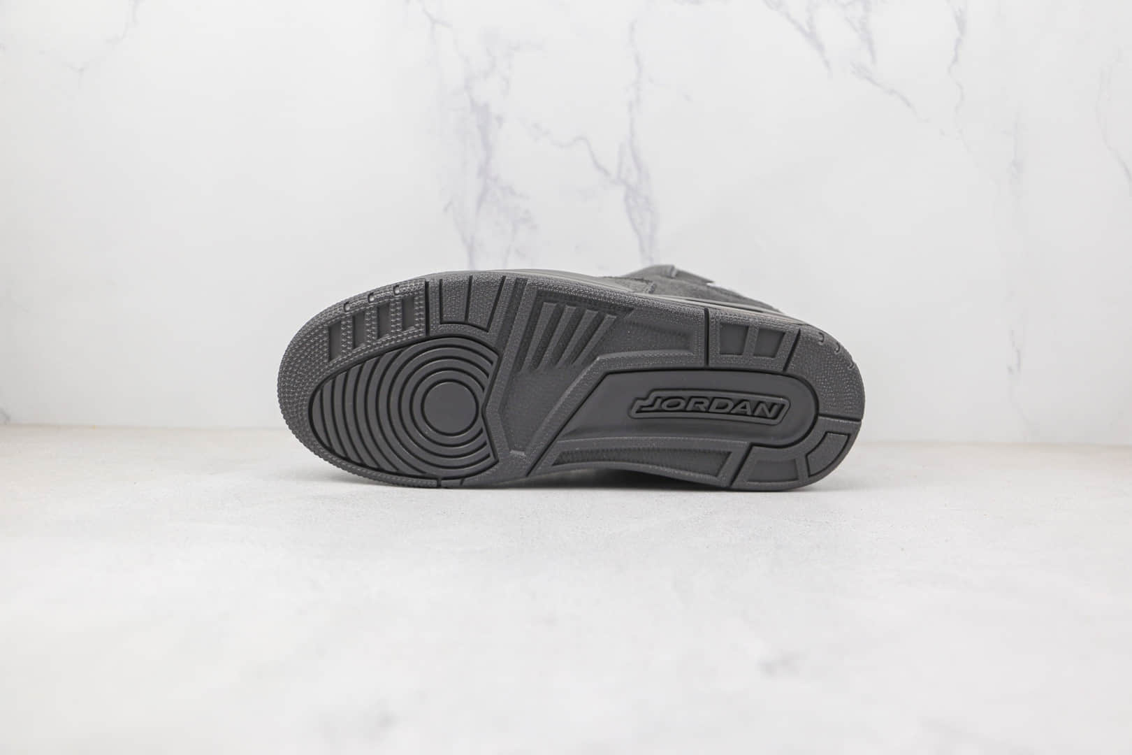 乔丹Air Jordan Courtside 23纯原版本灰色AJ23篮球鞋原楦头纸板打造 货号：AT0057-001