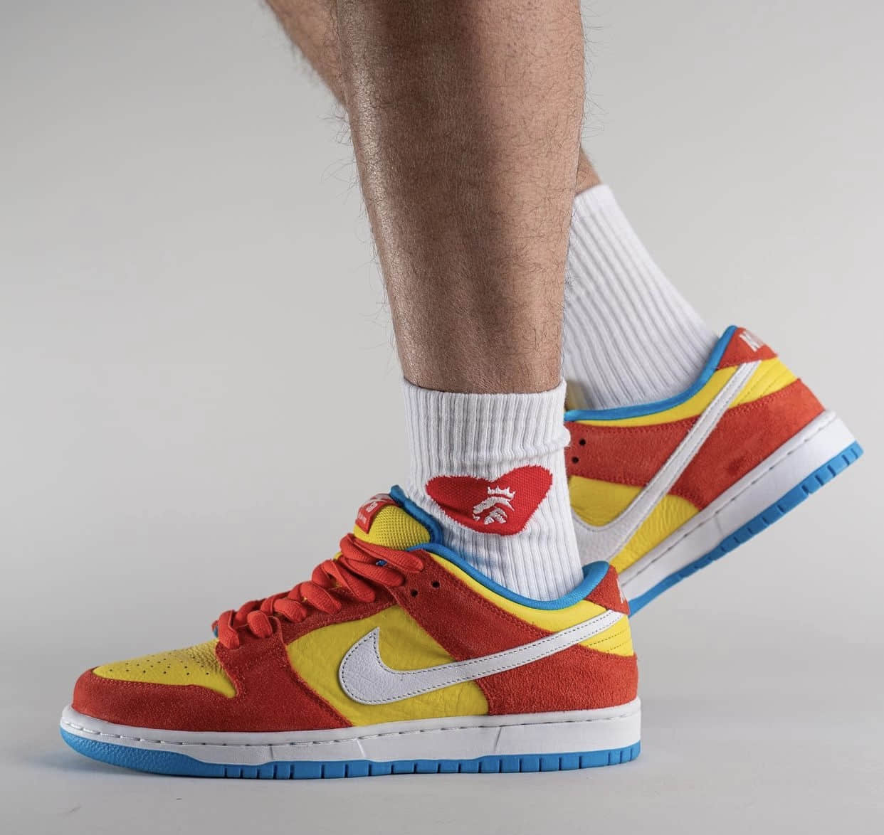 全新Nike SB Dunk“辛普森”上脚美照释出！ 货号：BQ6817-602