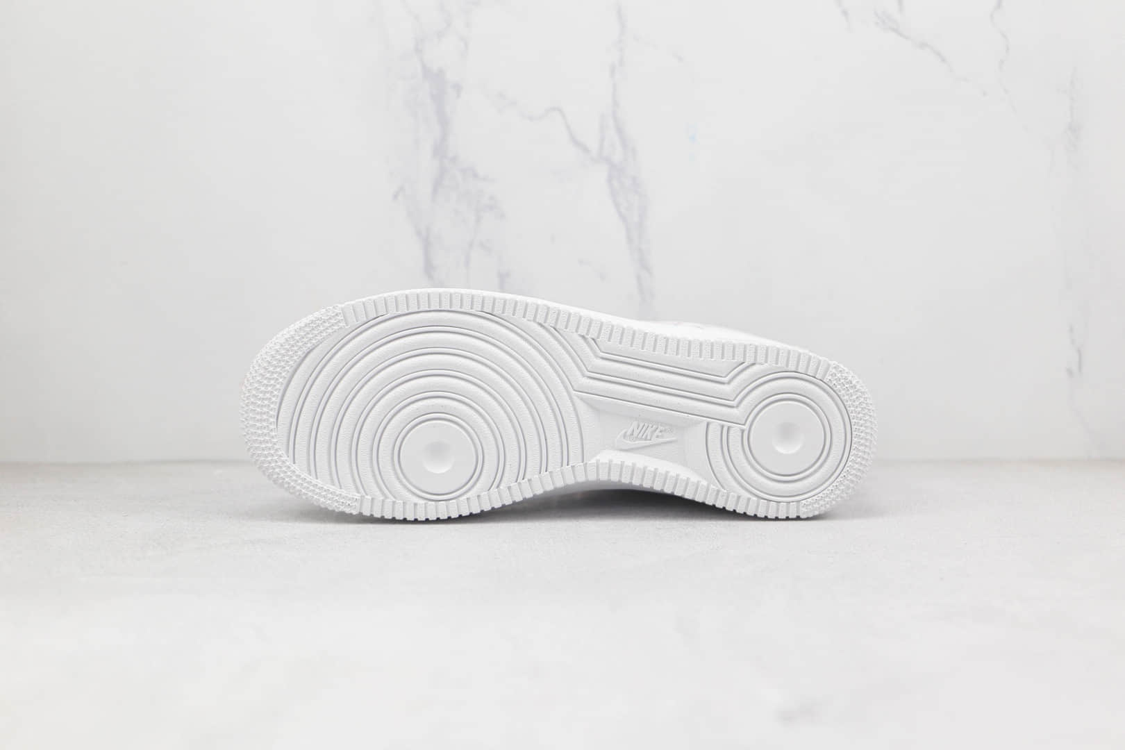 耐克Nike Air Force 1 07 Low纯原版本低帮空军一号粉色刺绣毛绒勾板鞋原楦头纸板打造 货号:DN5056-100