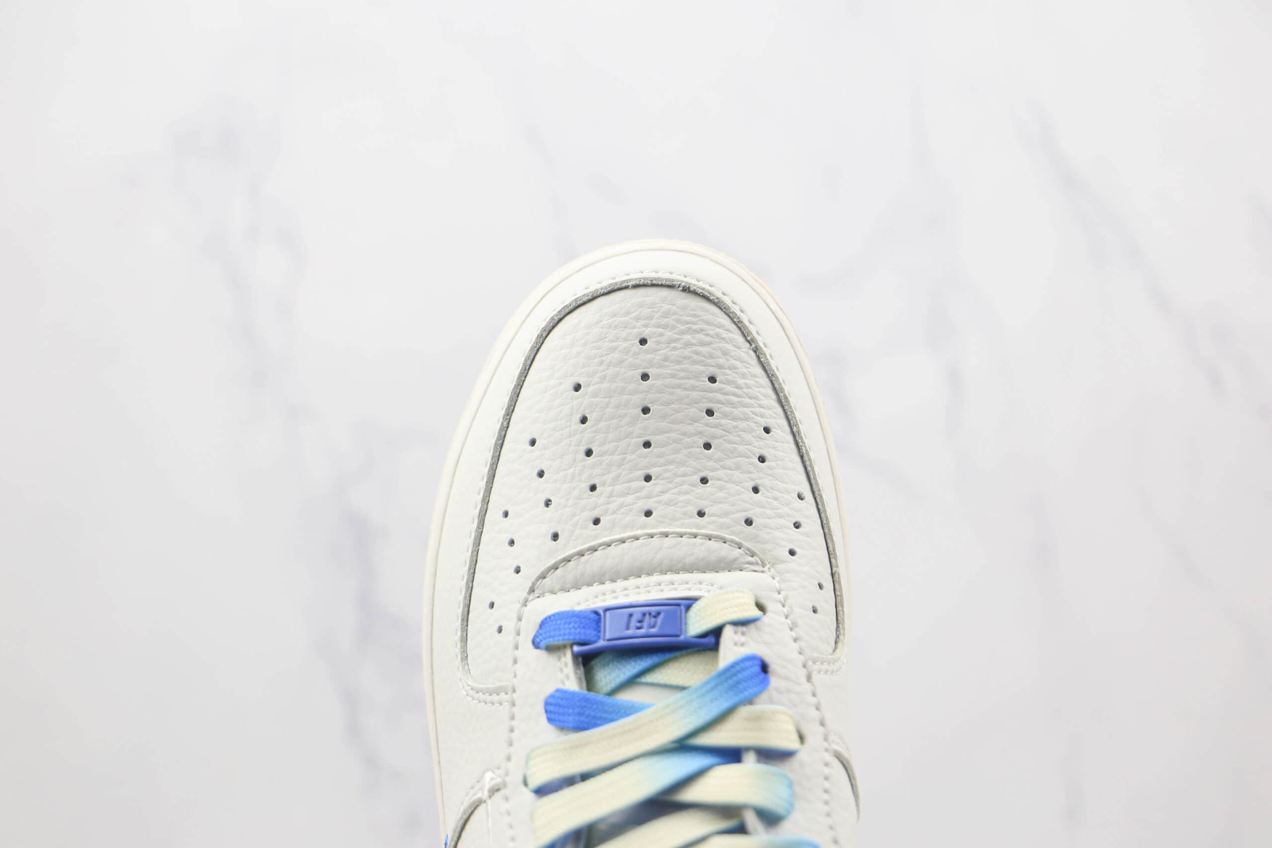 耐克Nike Air Force 1’07 Low纯原版本低帮空军一号白蓝双勾板鞋内置气垫 货号：DH2088-606