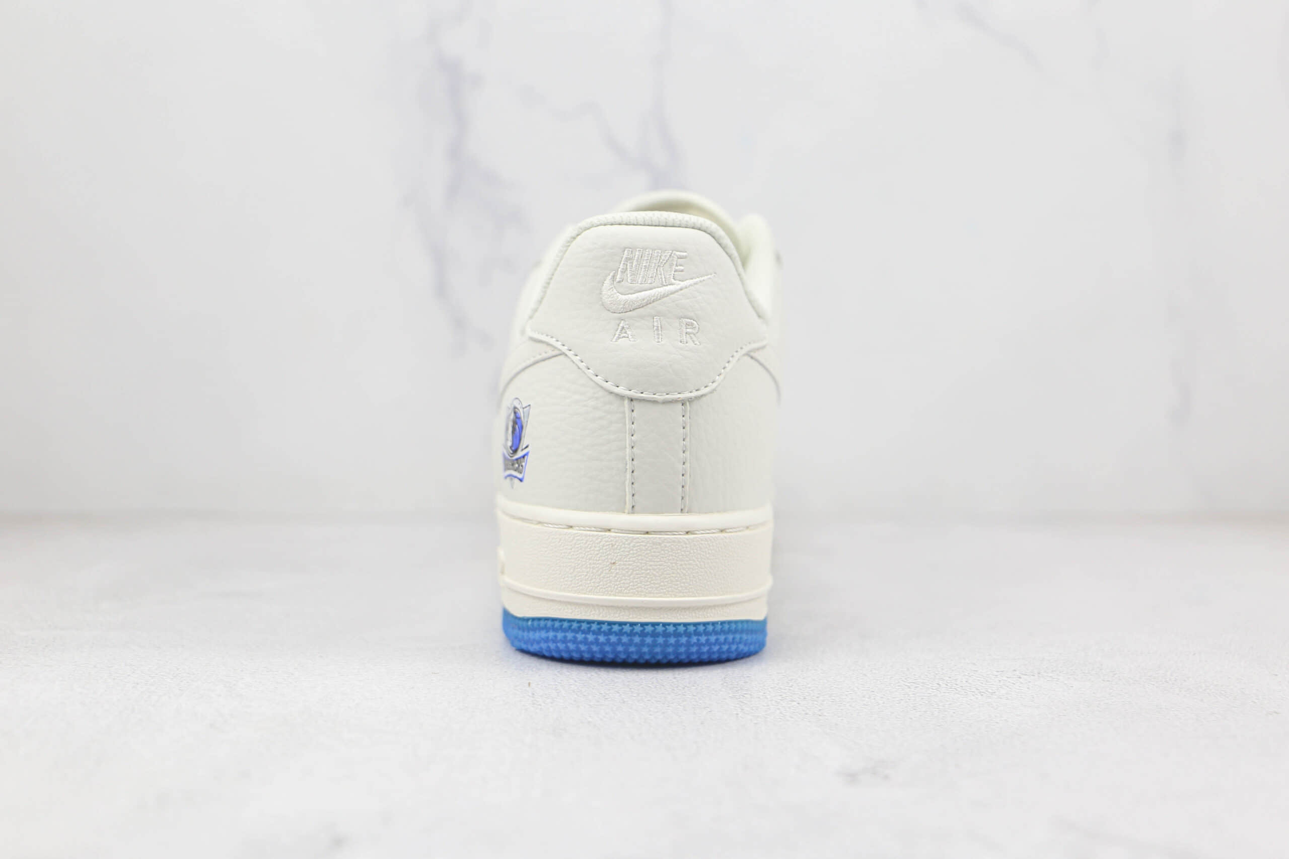 耐克Nike Air Force 1’07 Low纯原版本低帮空军一号白蓝双勾板鞋内置气垫 货号：DH2088-606