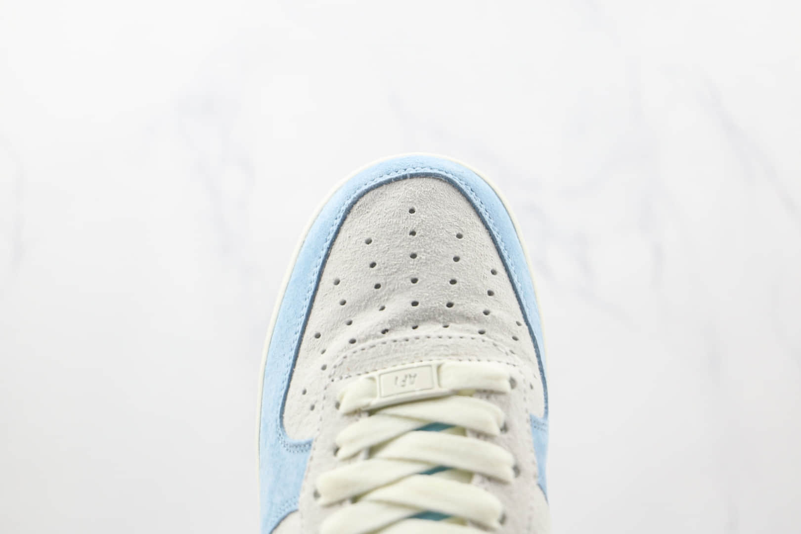 耐克Nike Air Force 1’07 Low纯原版本低帮空军一号白蓝拼接板鞋内置气垫 货号：LZ6699-523
