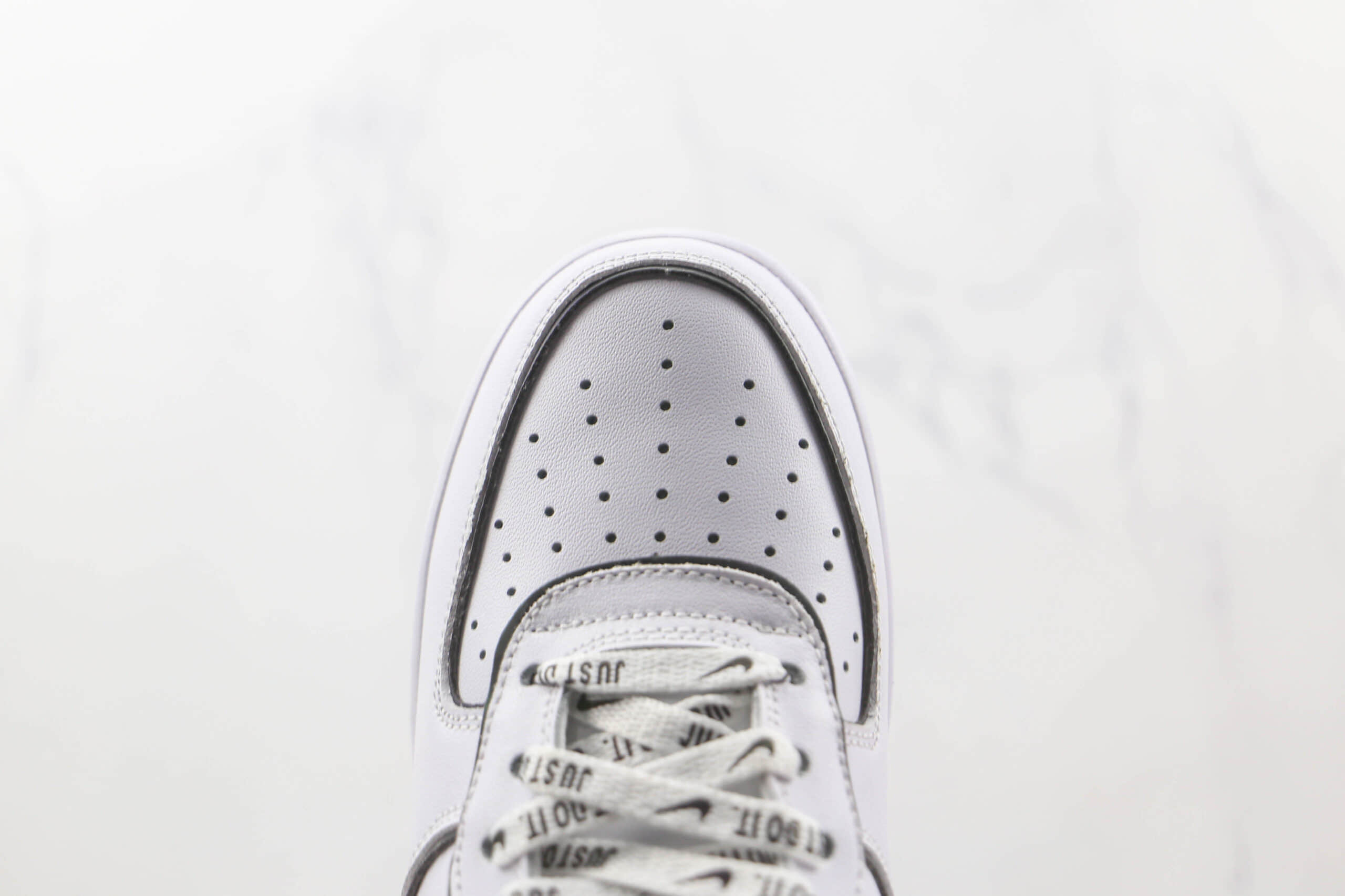 耐克Nike Air Force 1’07 Low纯原版本低帮空军一号斯图西黑缝线板鞋内置气垫 货号：BQ6425-109