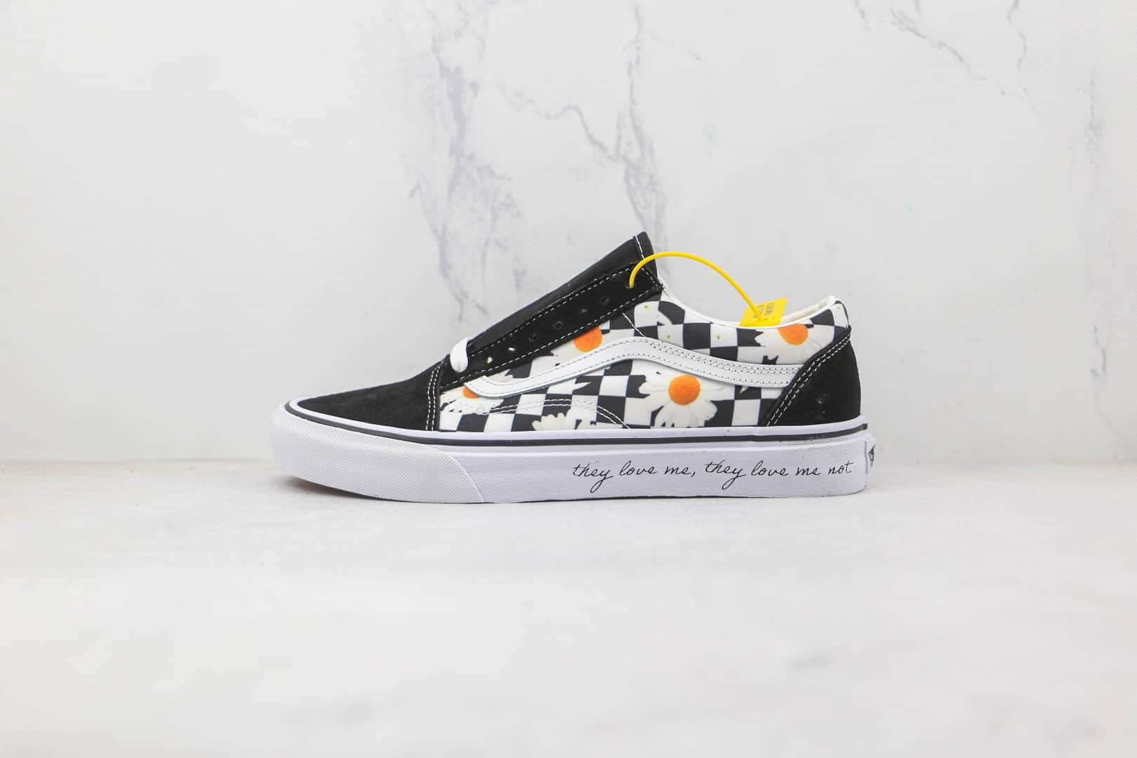 万斯Vans Old Skool公司级版本低帮黑白棋盘格小雏菊帆布鞋原盒原标 货号：VN0A5KRFB0B