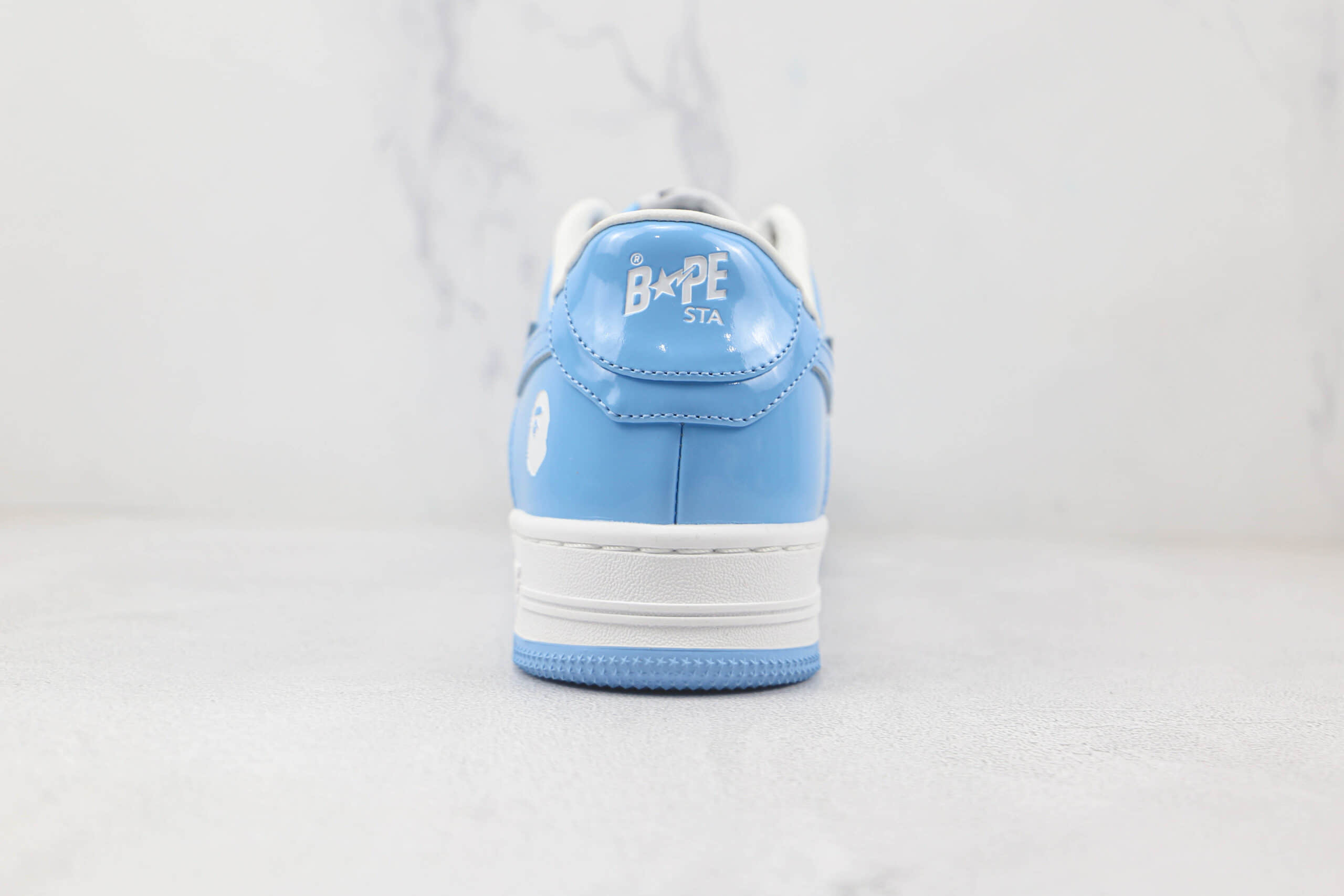 猿人头Bape Sta Tokyo白蓝低帮漆皮板鞋原档案数据开发 货号：1H20191048
