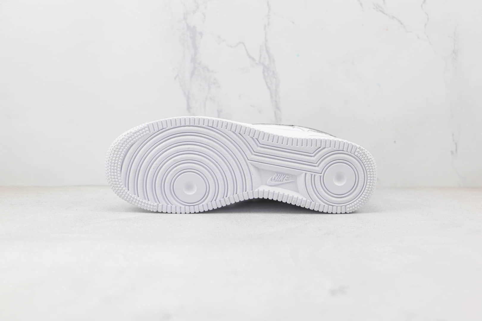 耐克Nike Air Force 1’07 Low纯原版本低帮空军一号喷绘女神腰果花板鞋内置气垫 货号：CW2288-158