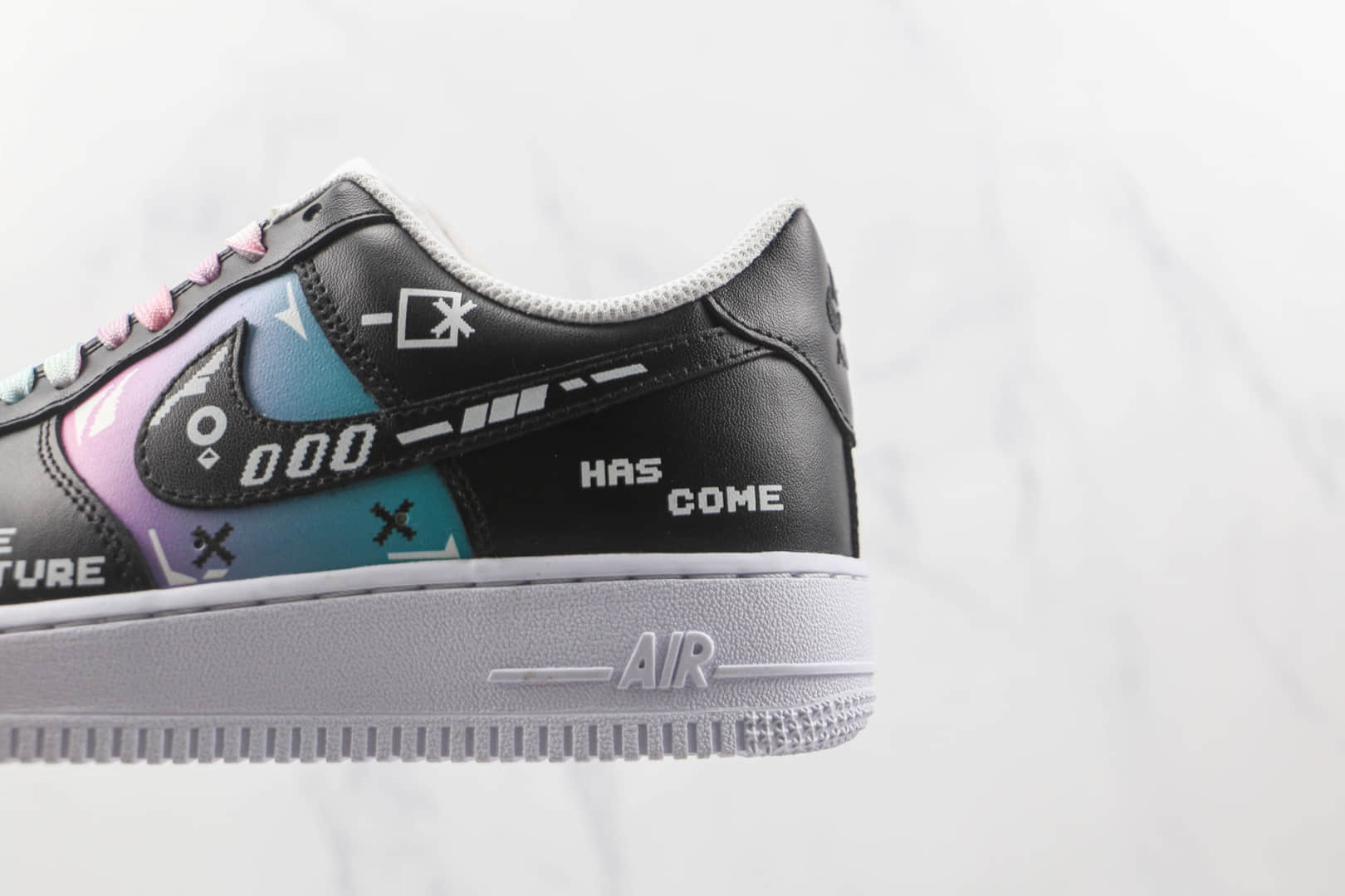 耐克Nike Air Force1纯原版本低帮空军一号赛博朋克黑粉电玩像素板鞋内置气垫 货号:CW2288-111