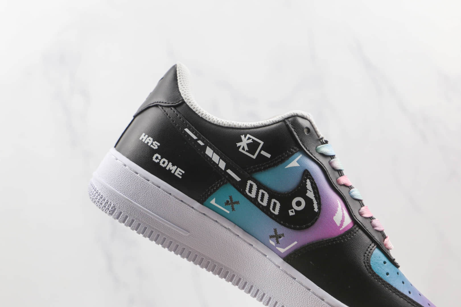 耐克Nike Air Force1纯原版本低帮空军一号赛博朋克黑粉电玩像素板鞋内置气垫 货号:CW2288-111