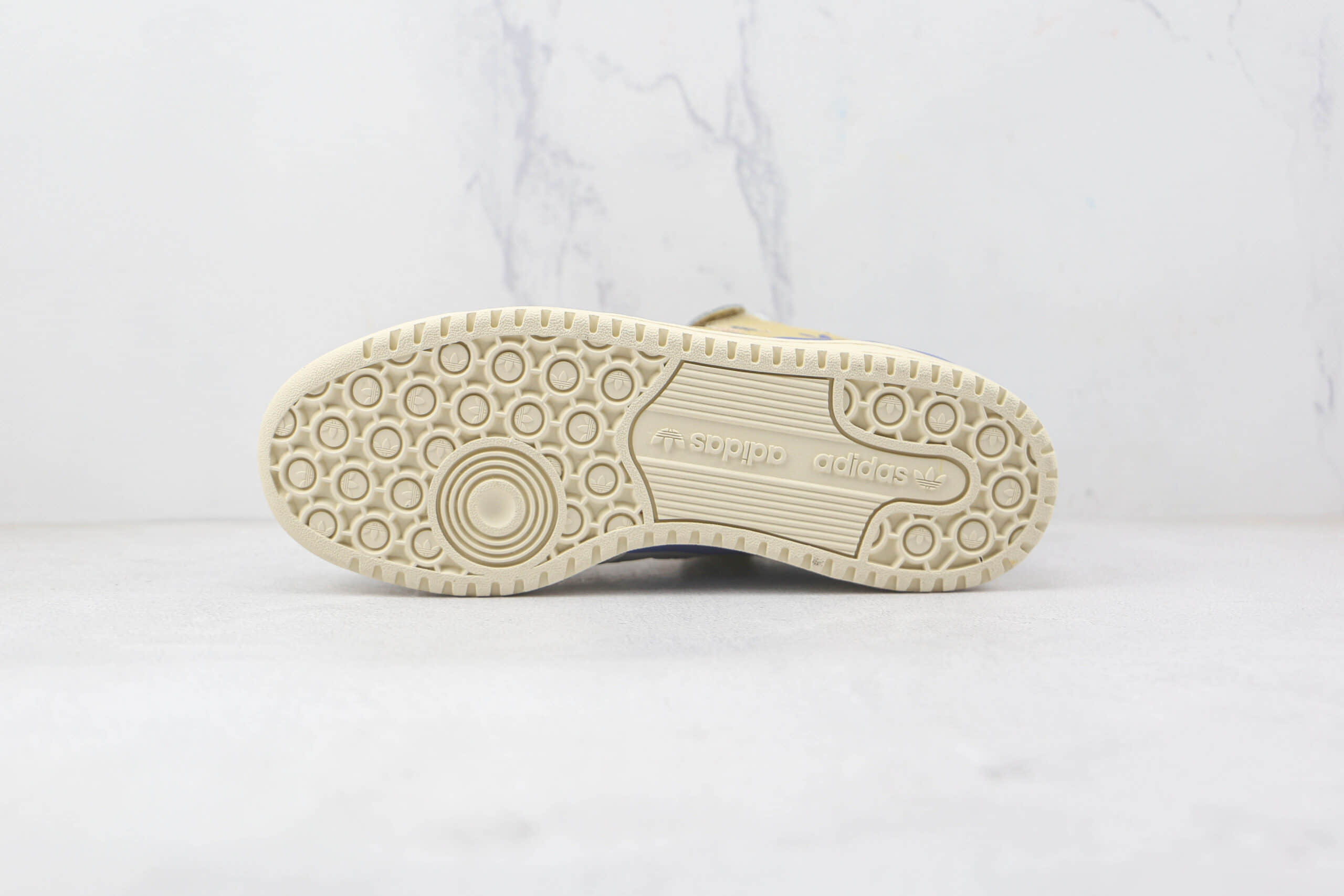 阿迪达斯adidas originals Forum 84 low纯原版本棕色Forum84复古板鞋原楦头纸板打造 货号:GX4575