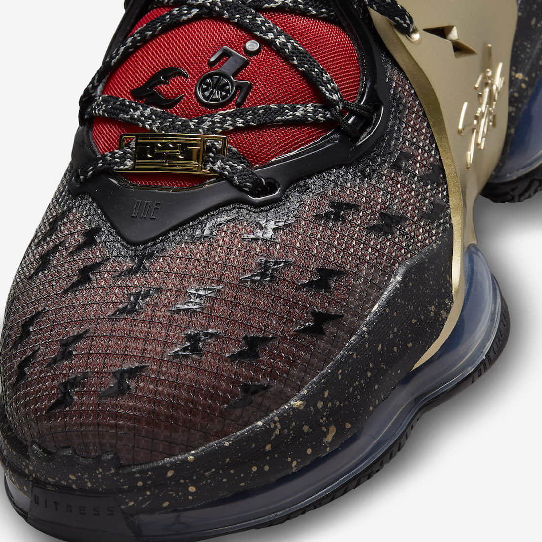 詹姆斯战靴慈善系列主题！全新Nike LeBron 19 官图曝光！ 货号：DR6255-001