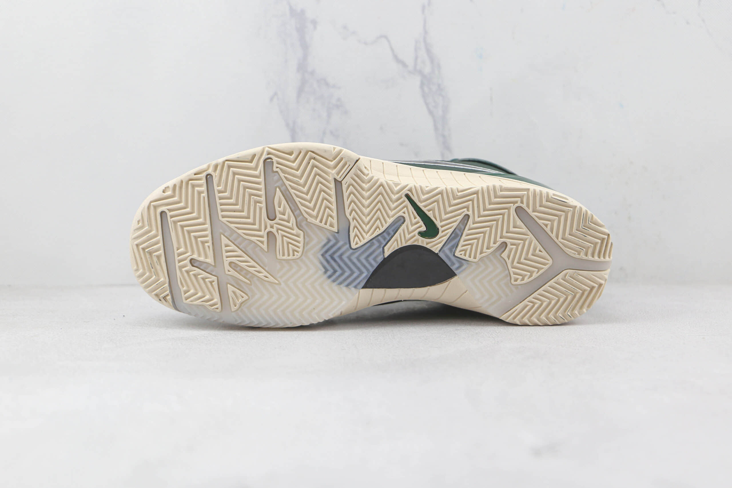 耐克Nike Zoom KOBE 4 x Undefeated联名款纯原版本科比4代暗夜绿实战篮球鞋原鞋开模支持实战 货号:CQ3869-301