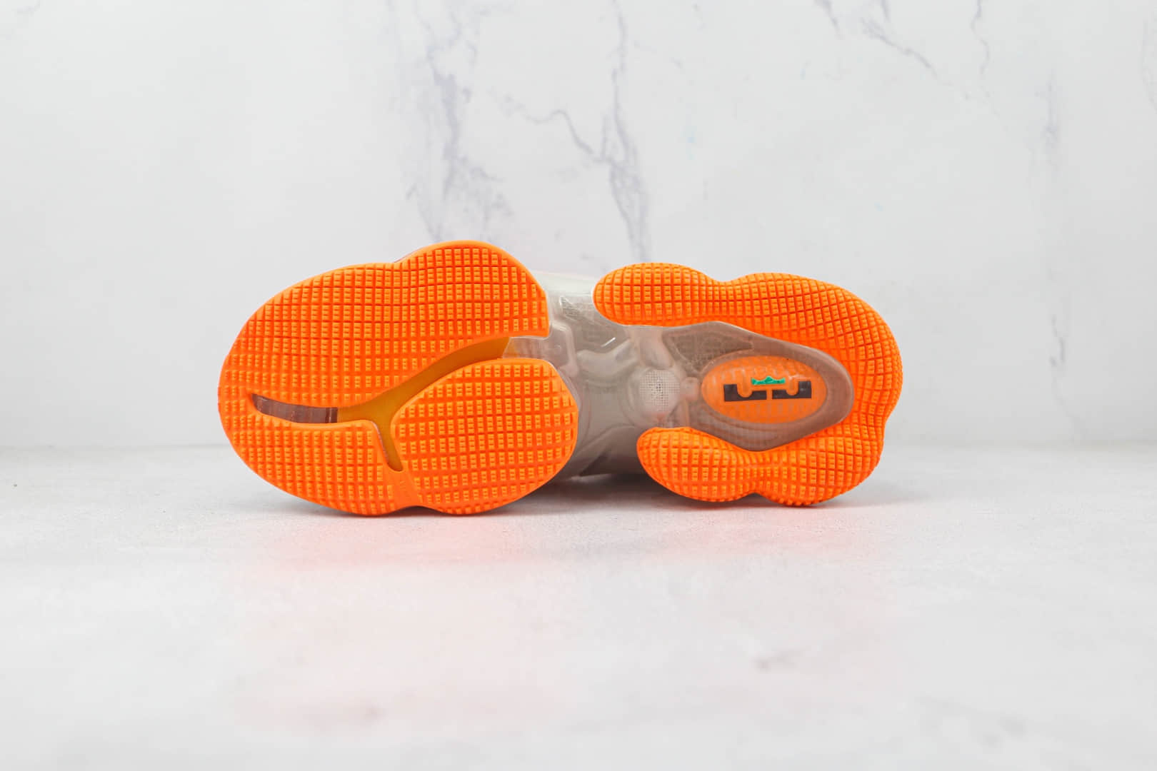 耐克Nike Lebron 19 EP纯原版本勒布朗詹姆斯19代灰橘色篮球鞋内置气垫支持实战 货号：DC9341-001