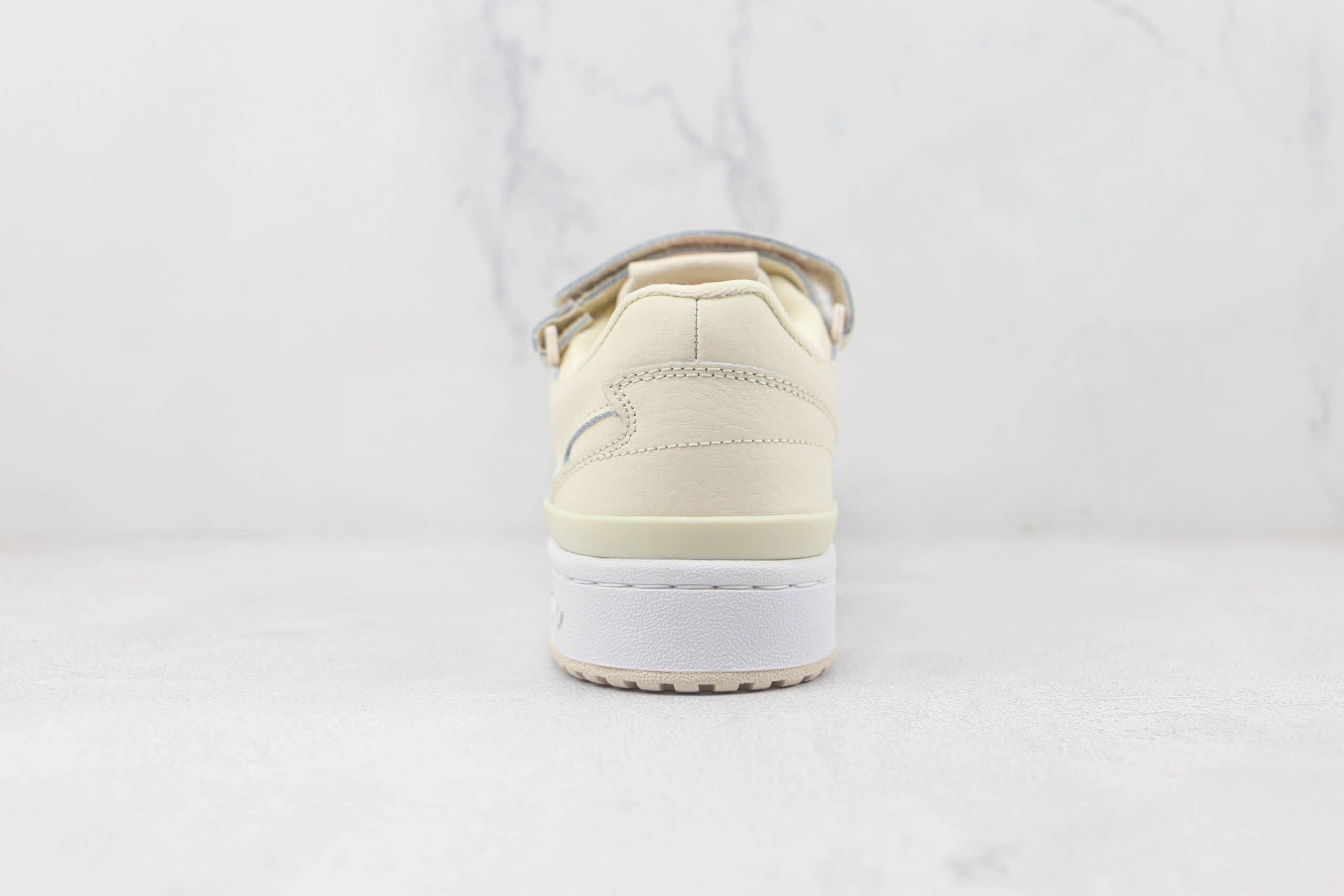 阿迪达斯Adidas originals Forum 84 low纯原版本米色魔术贴Forum84板鞋原楦头纸板打造 货号:GV9190