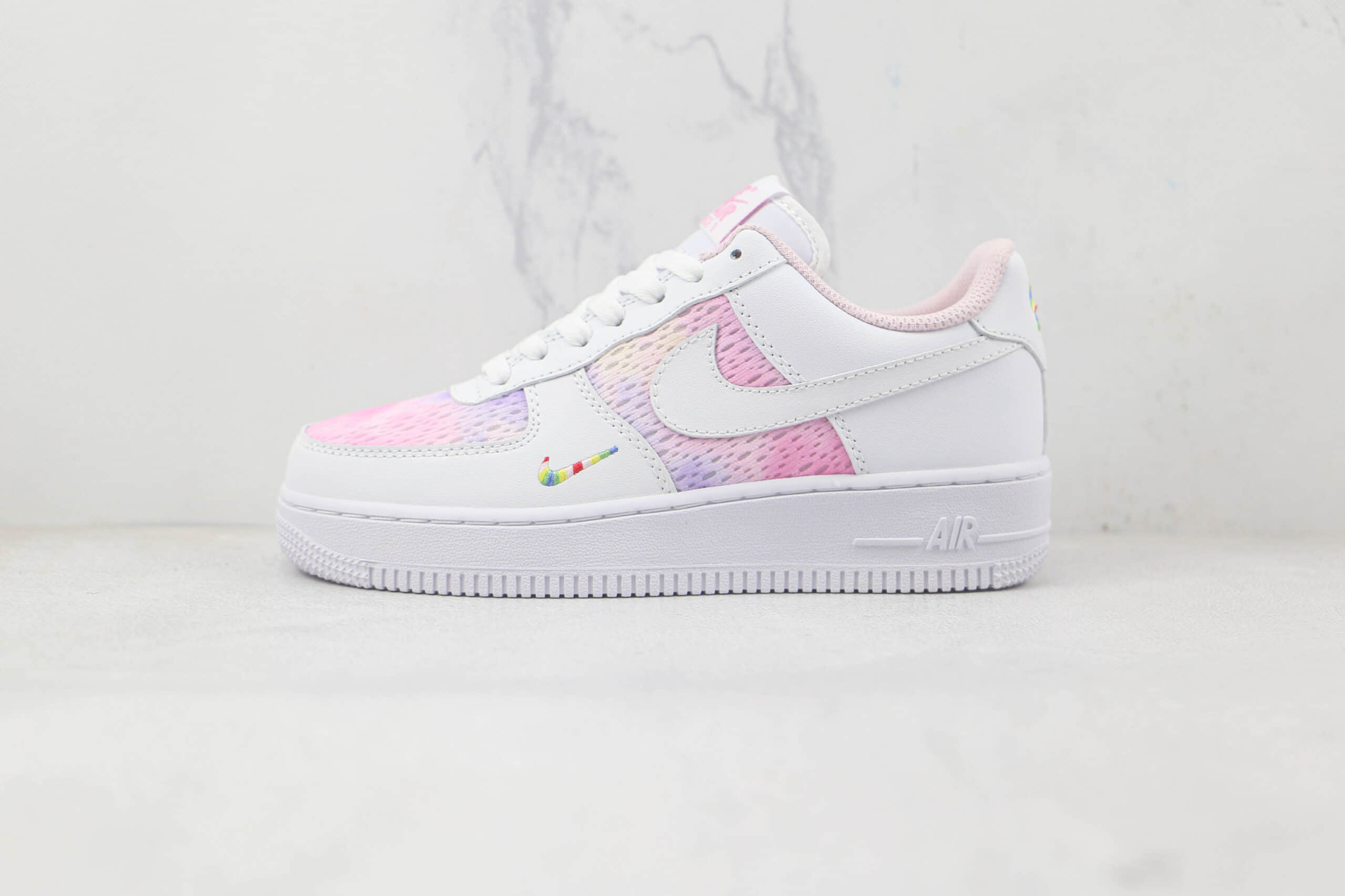 耐克Nike Air Force 1’07 Low纯原版本低帮空军一号刺绣白勾板鞋内置气垫 货号:CH3512-001
