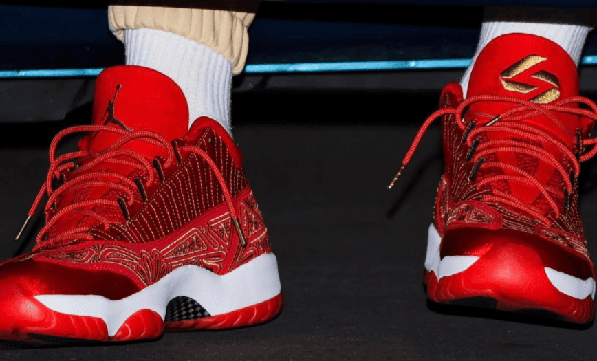 东契奇AJ11 PE首度曝光！大红金绣太吸睛！