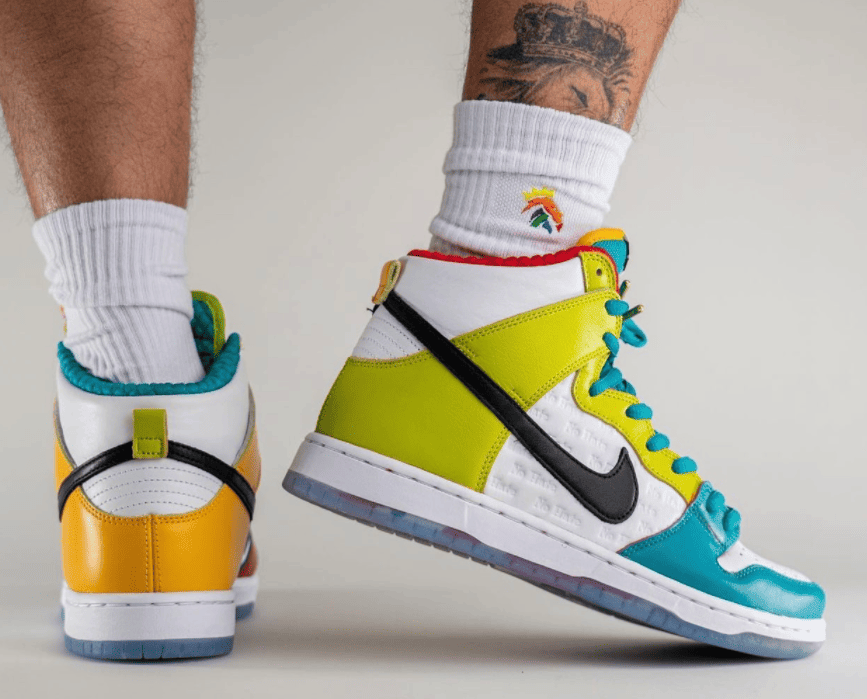 酷似“What The”！全新FroSkate x SB Dunk Hi上脚图释出！ 货号：DH7778-100