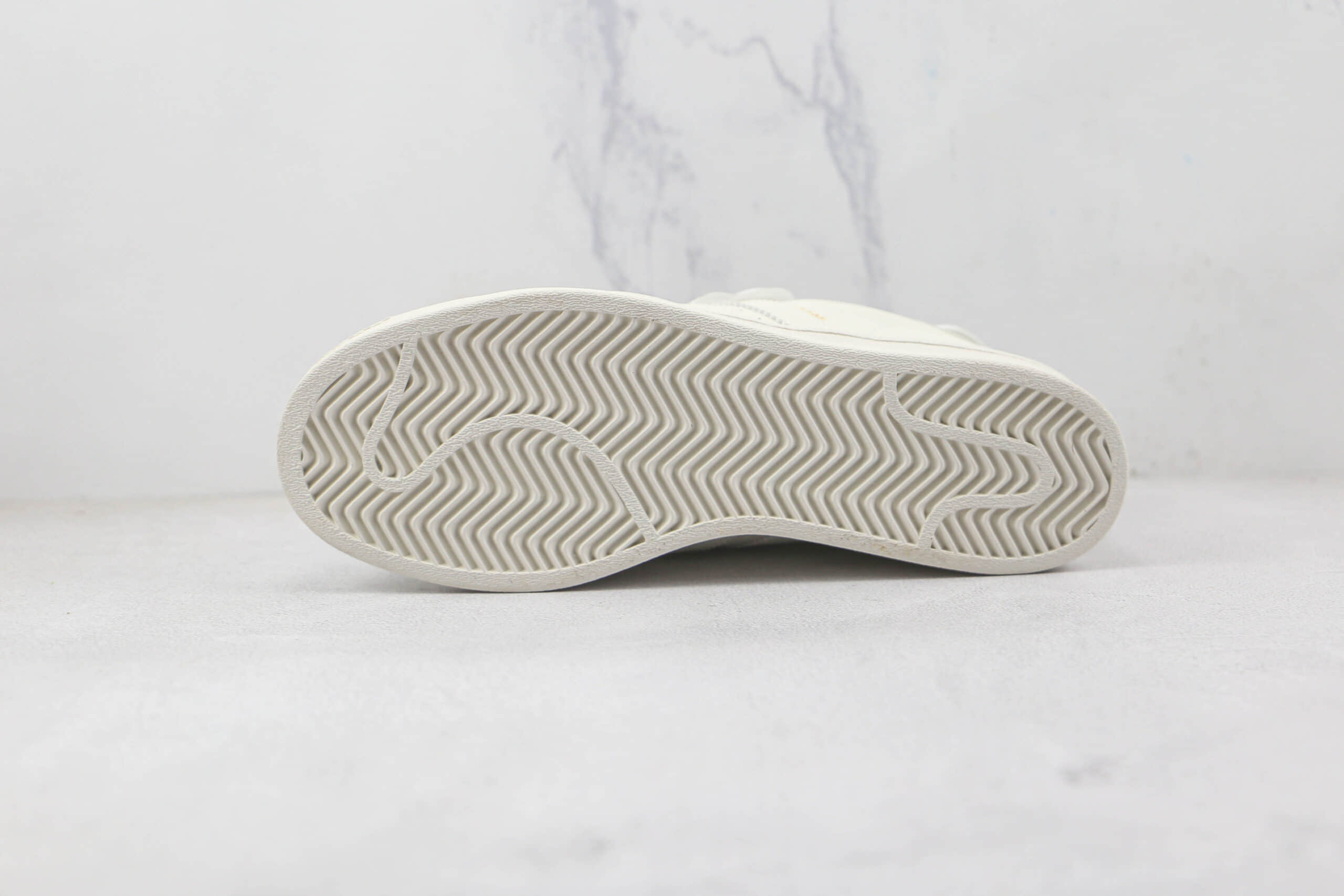 阿迪达斯Adidas Originals Superstar Milk White Lace纯原版本三叶草贝壳头皮革奶白花边雪糕板鞋原盒原标 货号：GW4441