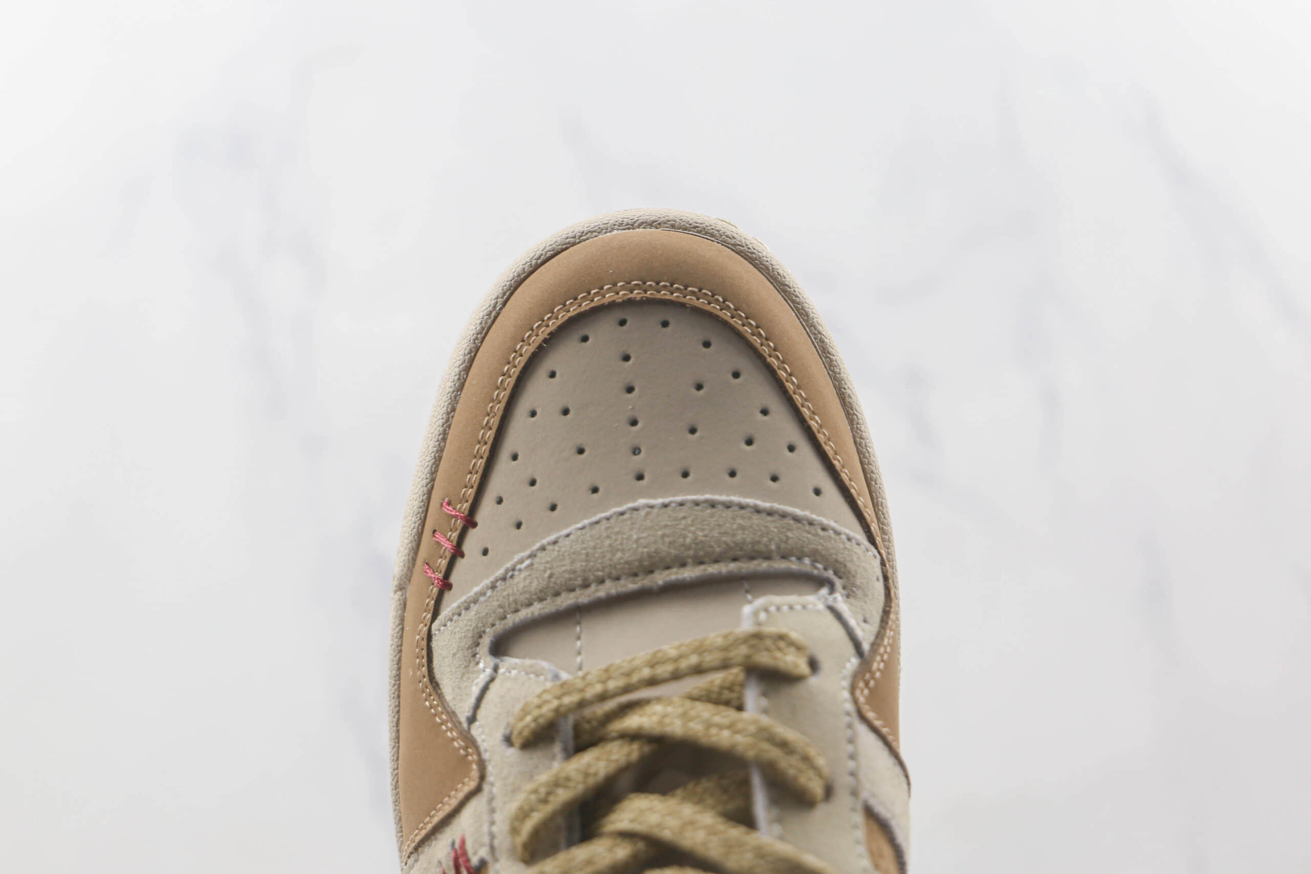 阿迪达斯Adidas originals Forum 84 low纯原版本低帮魔术贴Forum84复古板鞋原楦头纸板打造 货号：GV6710