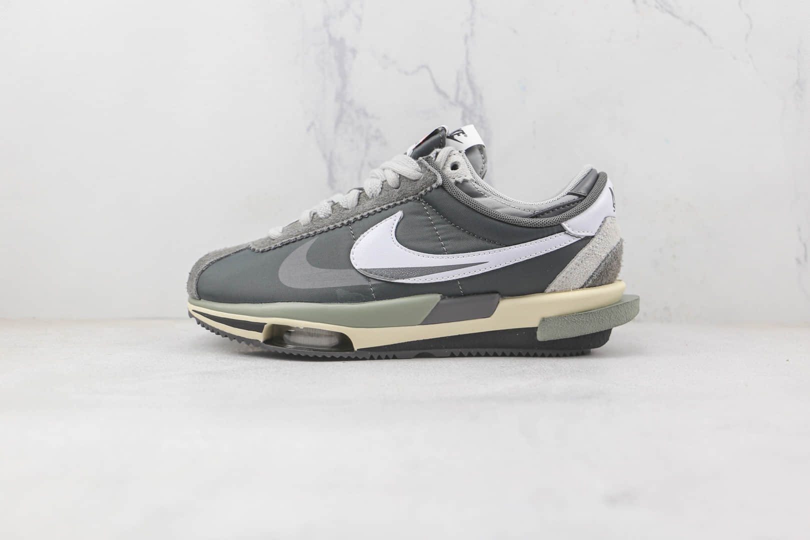 耐克Nike Zoom Cortez x Sacai联名款纯原版本阿甘慢跑鞋原楦头纸板打造 货号：DQ0581-001