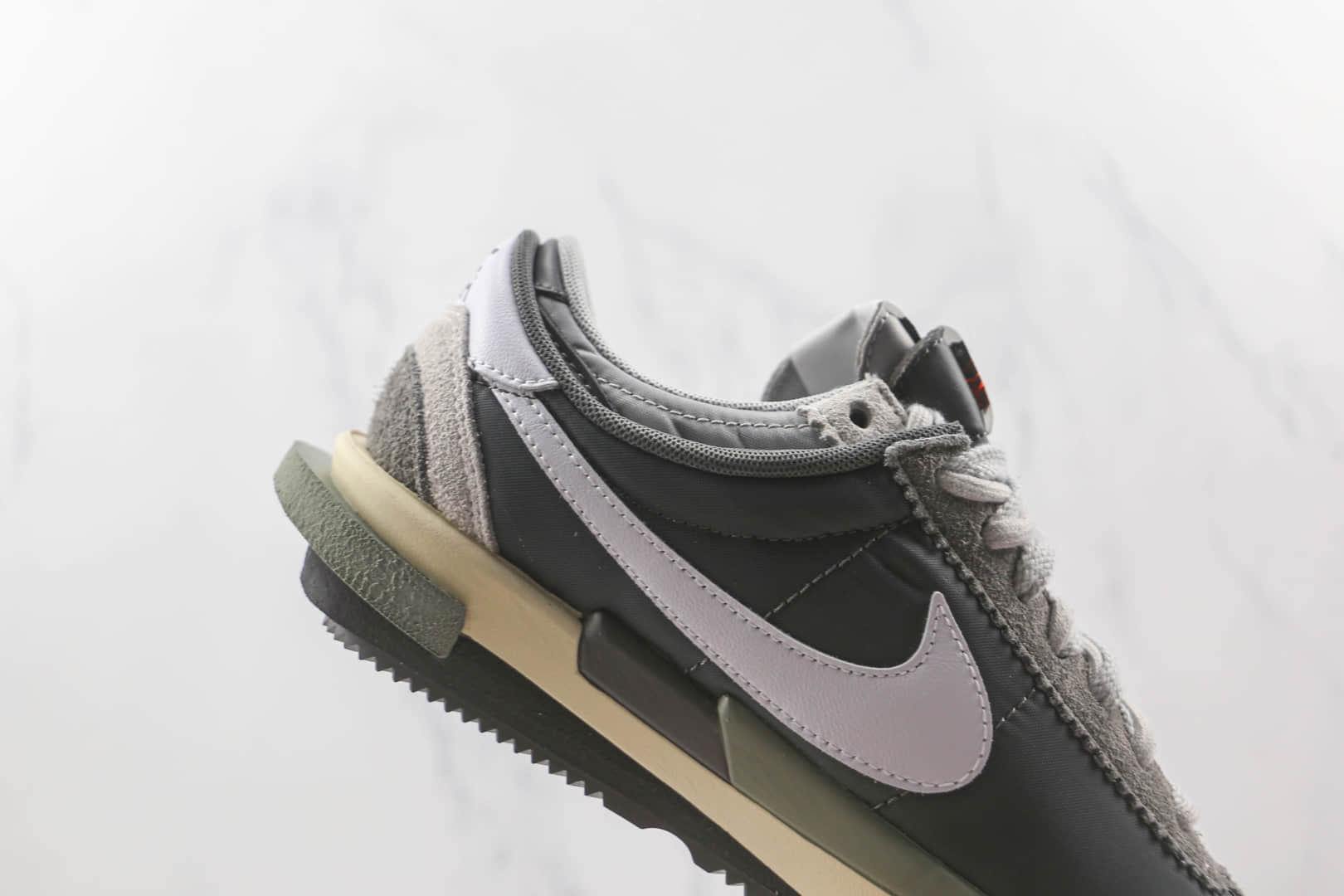耐克Nike Zoom Cortez x Sacai联名款纯原版本阿甘慢跑鞋原楦头纸板打造 货号：DQ0581-001