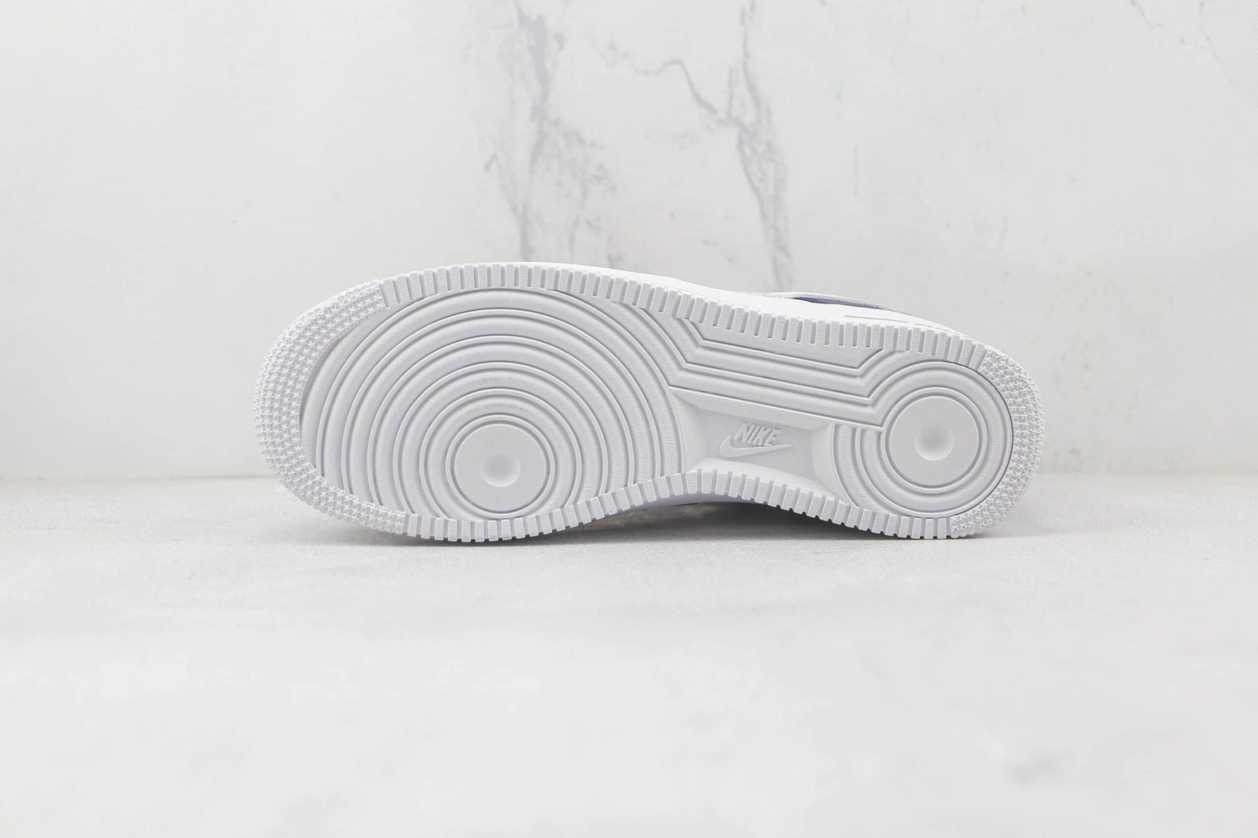 耐克Nike Air Force 1’07 Low纯原版本低帮空军一号XO涂鸦配色板鞋内置气垫 货号:315115-112