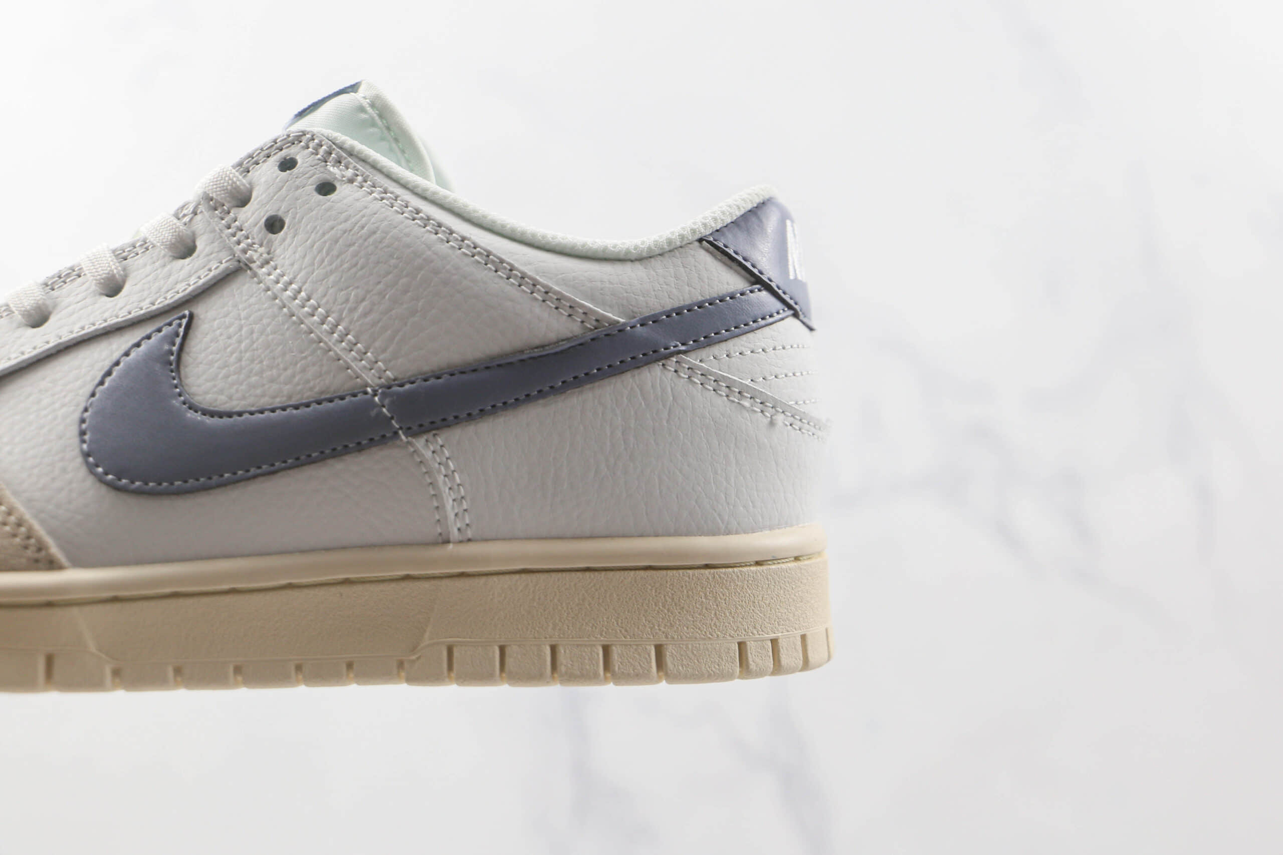 耐克Nike Dunk SB Low纯原版本低帮SB DUNK灰白色板鞋内置气垫 货号：854866-008