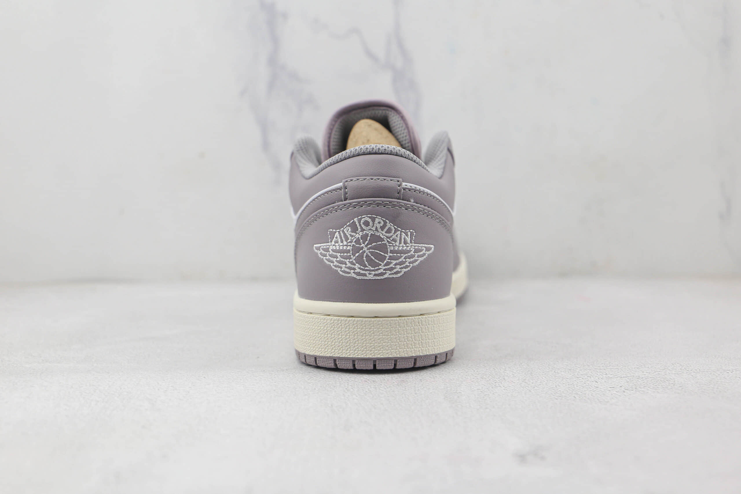 乔丹Air Jordan 1 Low纯原版本低帮AJ1香芋紫板鞋原鞋开模一比一打造 货号:553558-053