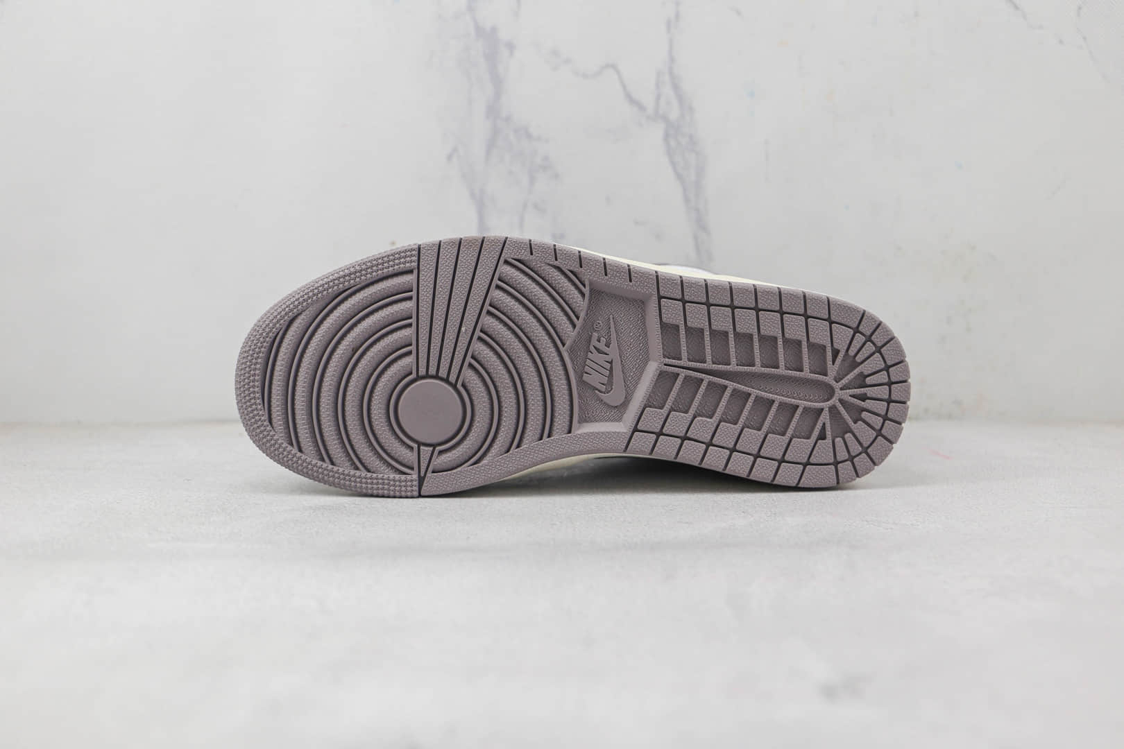 乔丹Air Jordan 1 Low纯原版本低帮AJ1香芋紫板鞋原鞋开模一比一打造 货号:553558-053