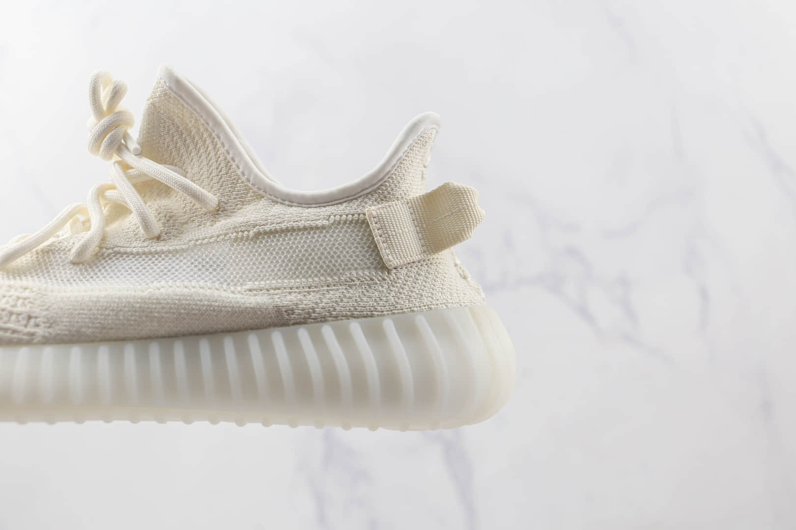 阿迪达斯Adidas Yeezy Boost 350v2纯原版本白色镂空配色爆米花跑鞋原鞋开模一比一打造 货号：HQ6316