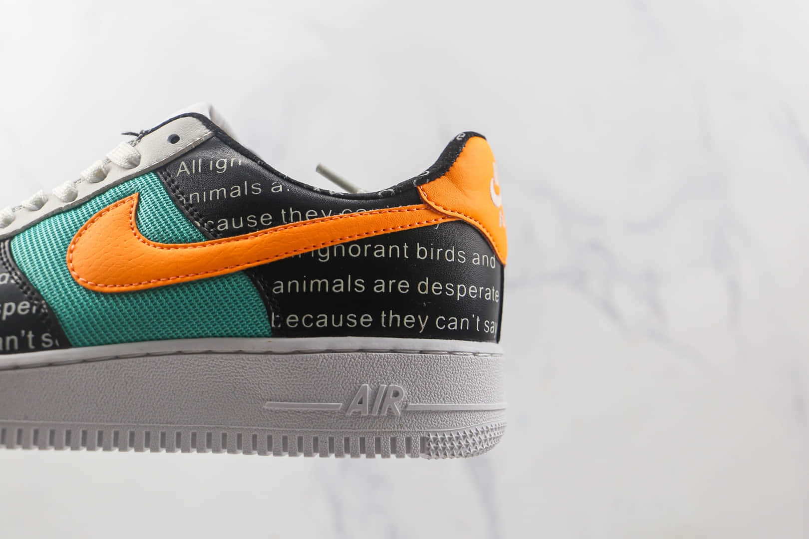 耐克Nike Air Force 1’07 Low纯原版本低帮空军一号黑绿字母板鞋内置气垫 货号：CI0057-100