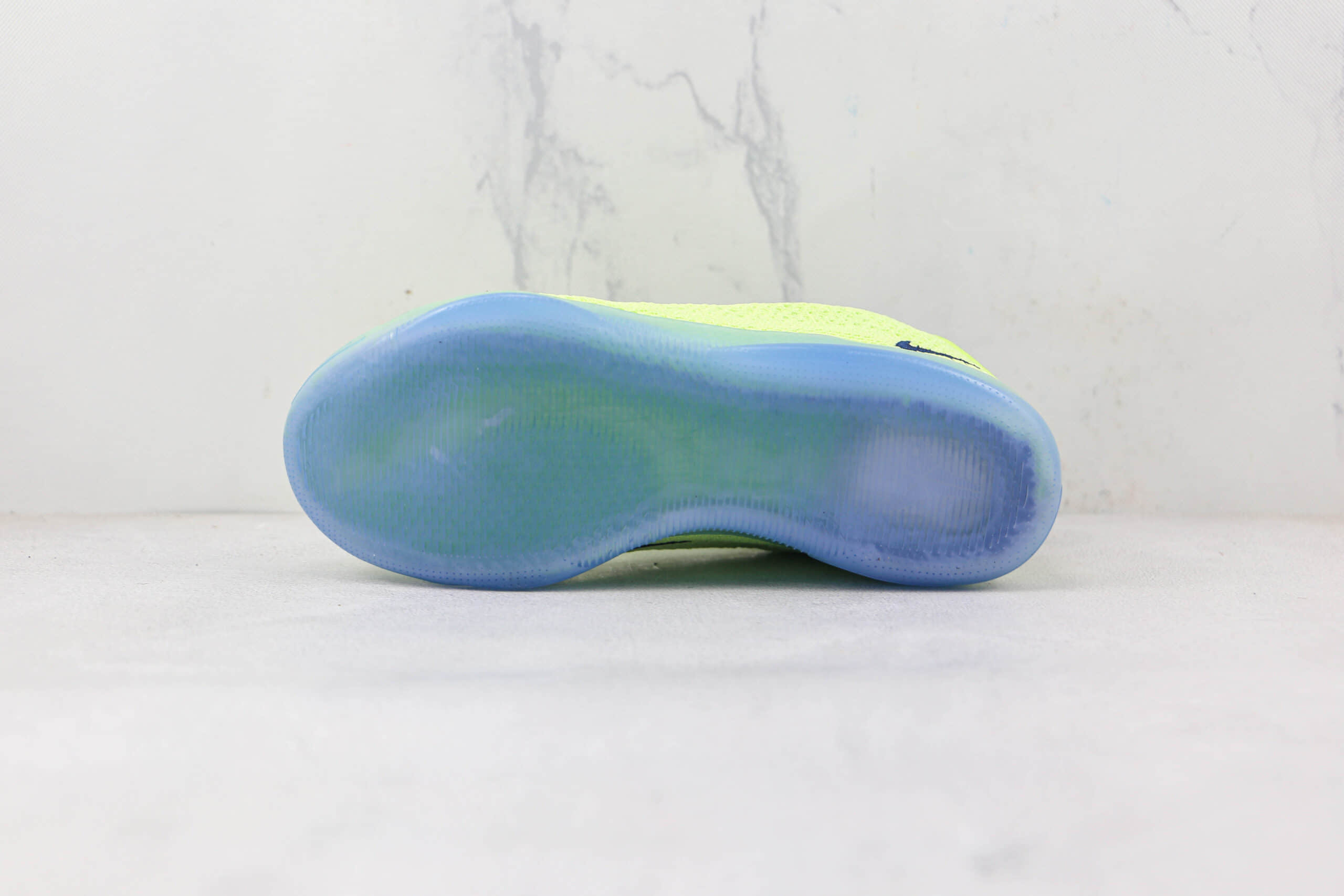 耐克Nike Kobe 11 Low 4KB Liquid Lime纯原版本科比11代毒液配色篮球鞋原楦头纸板打造 货号：824463-334